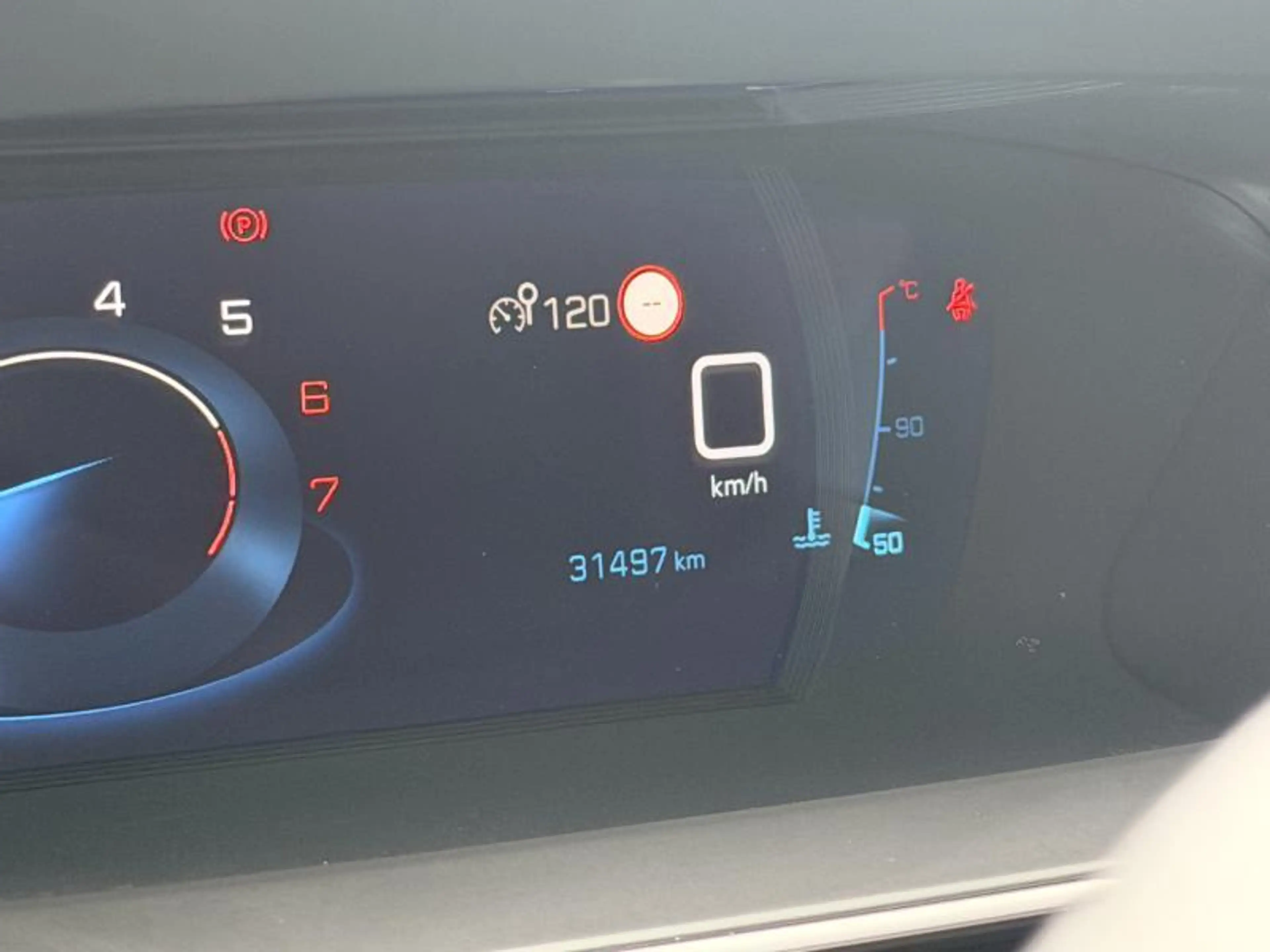 Peugeot 2008 Allure - Carplay/AndroidAuto - Sieges Chauffauts - — photo 8