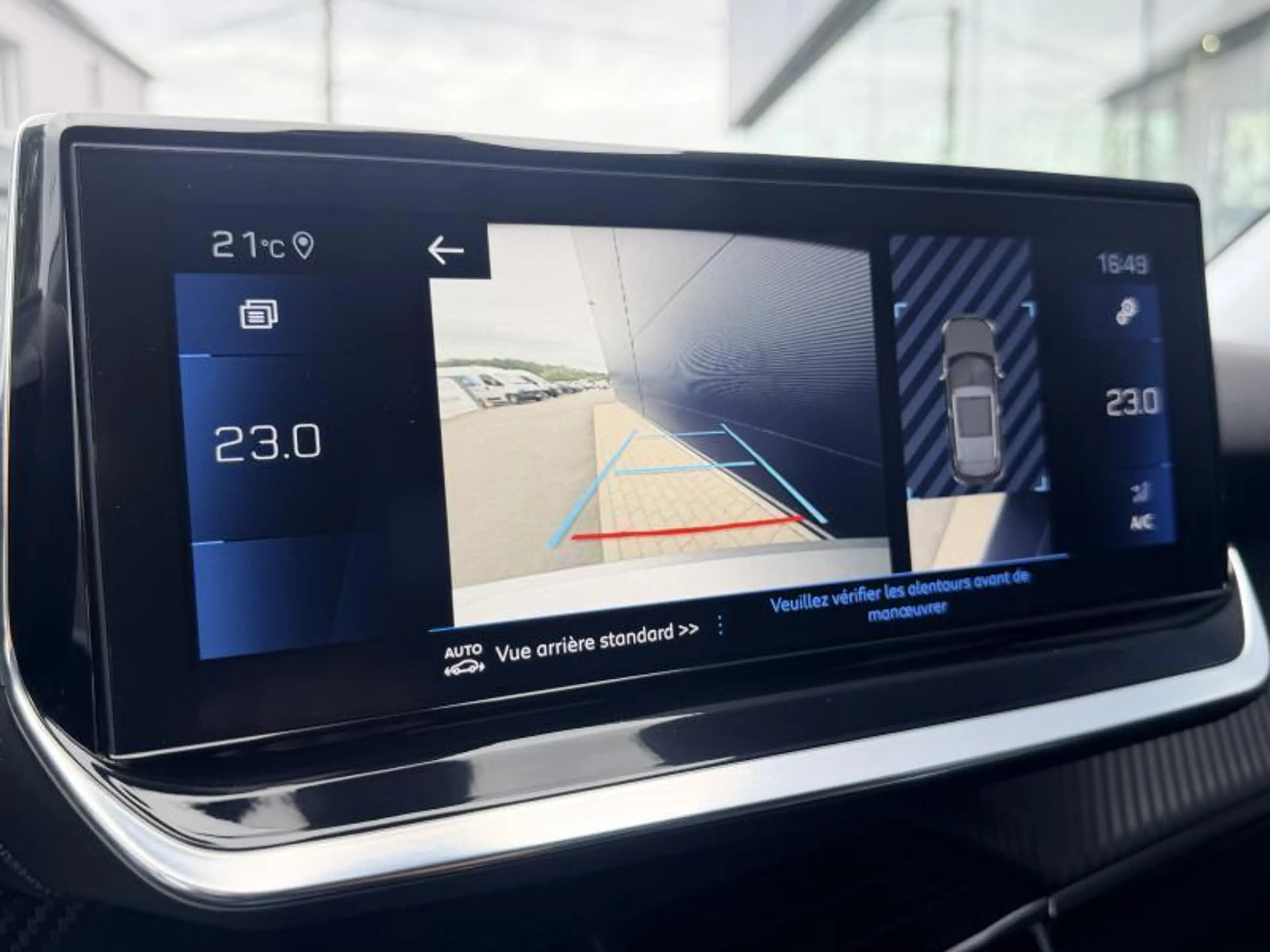 Peugeot 2008 Allure - Carplay/AndroidAuto - Sieges Chauffauts - — photo 11