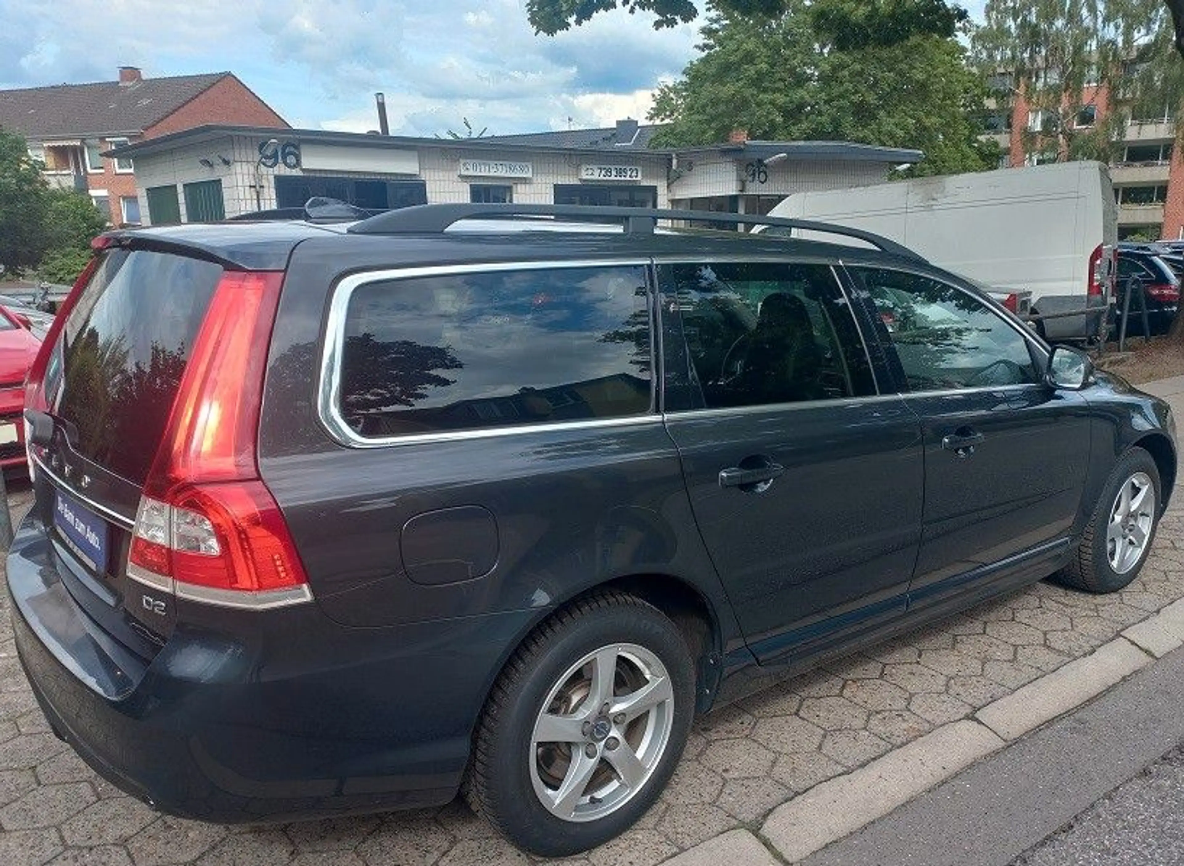 Volvo V70 2,0D Aut. Klima SHZ Navi Xenon AHK Tempo BC — photo 10