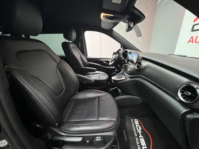 Mercedes-Benz V-Class view 12