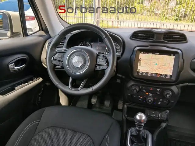 Jeep Renegade view 13