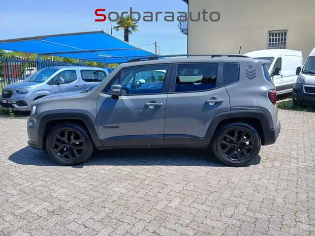 Jeep Renegade view 2