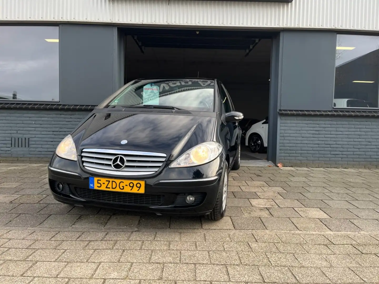 Mercedes-Benz A 150 150 ELEGANCE Zwart - 2