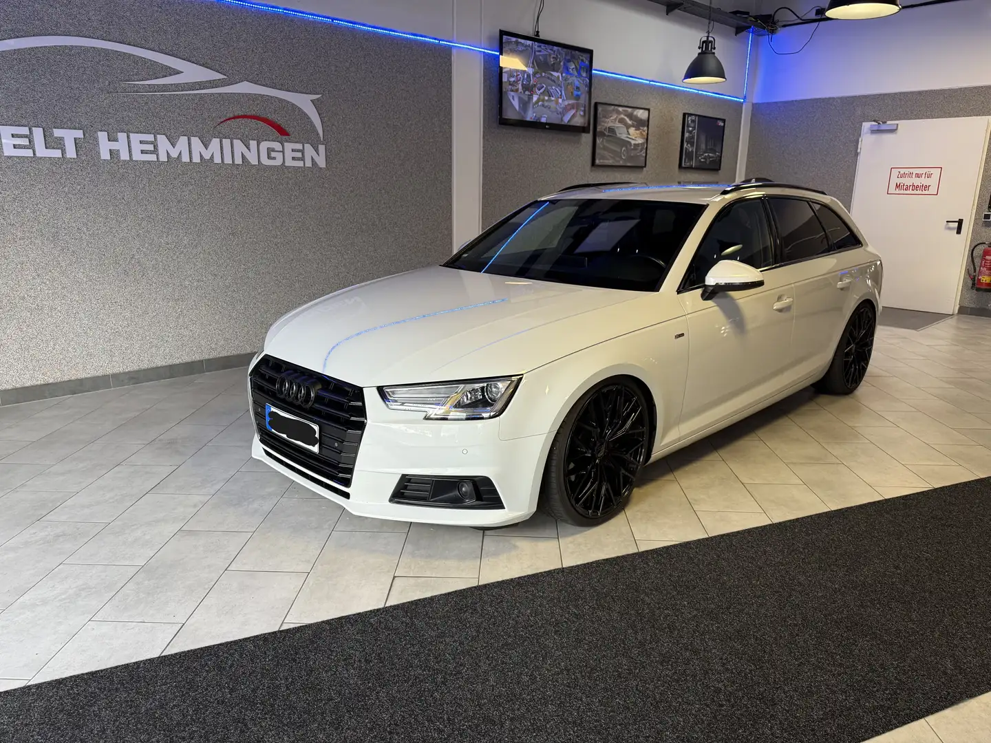 Audi A4 Avant 2.0 quattro sport*S-Line* Weiß - 1