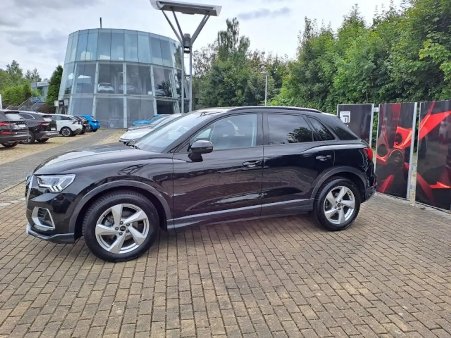 Audi Q3 35 TFSI advanced S tronic LED*NAVI-PLUS Klima Schwarz - 2