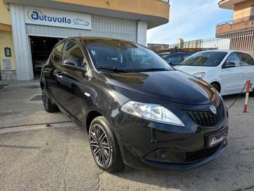 Ypsilon III 2021 1.0 firefly hybrid Silver s