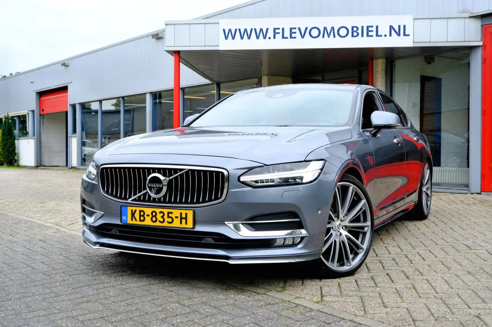 Volvo S90 2.0 T5 254pk Inscription Aut. Pano|Bower&Wilkins|L Gri - 1