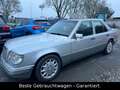 Mercedes-Benz E 220 *Limousine*Oldtimer*Sehr gepflegt*Automatik Grau - thumbnail 4