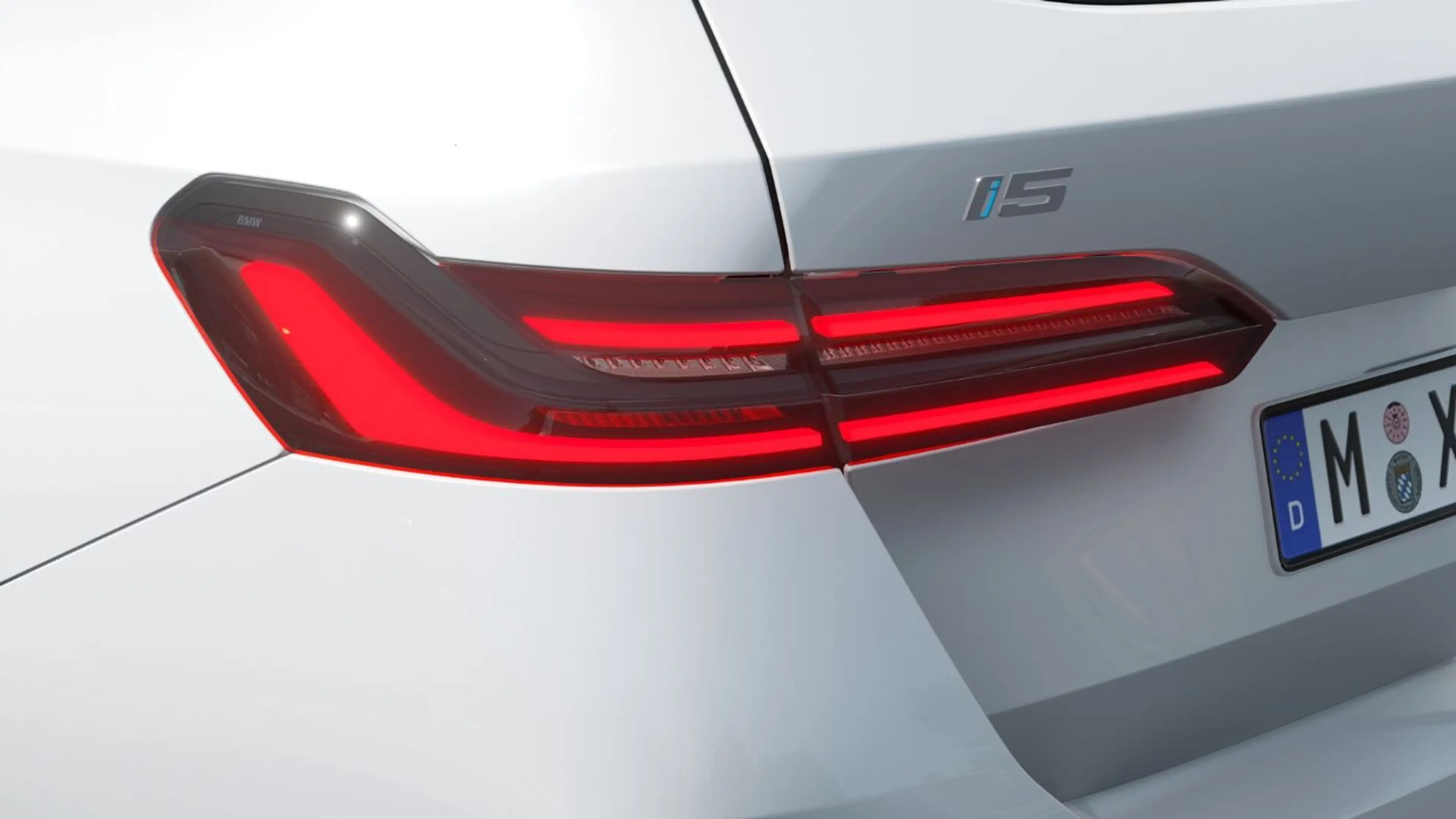BMW i5 xDrive40 Touring **Vorführwagenaktion** — photo 8
