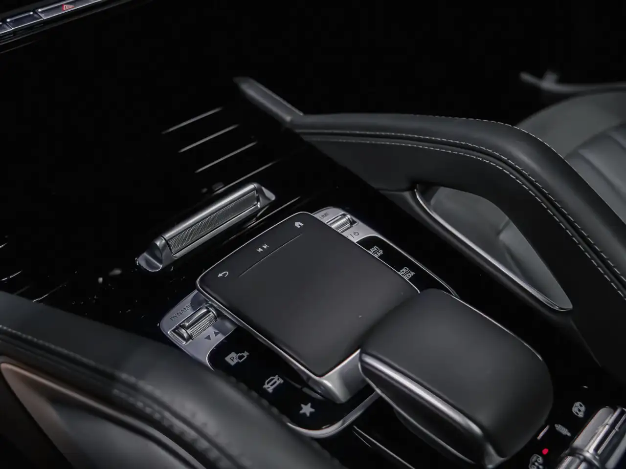 Mercedes-Benz GLE снимка Mercedes-Benz GLE