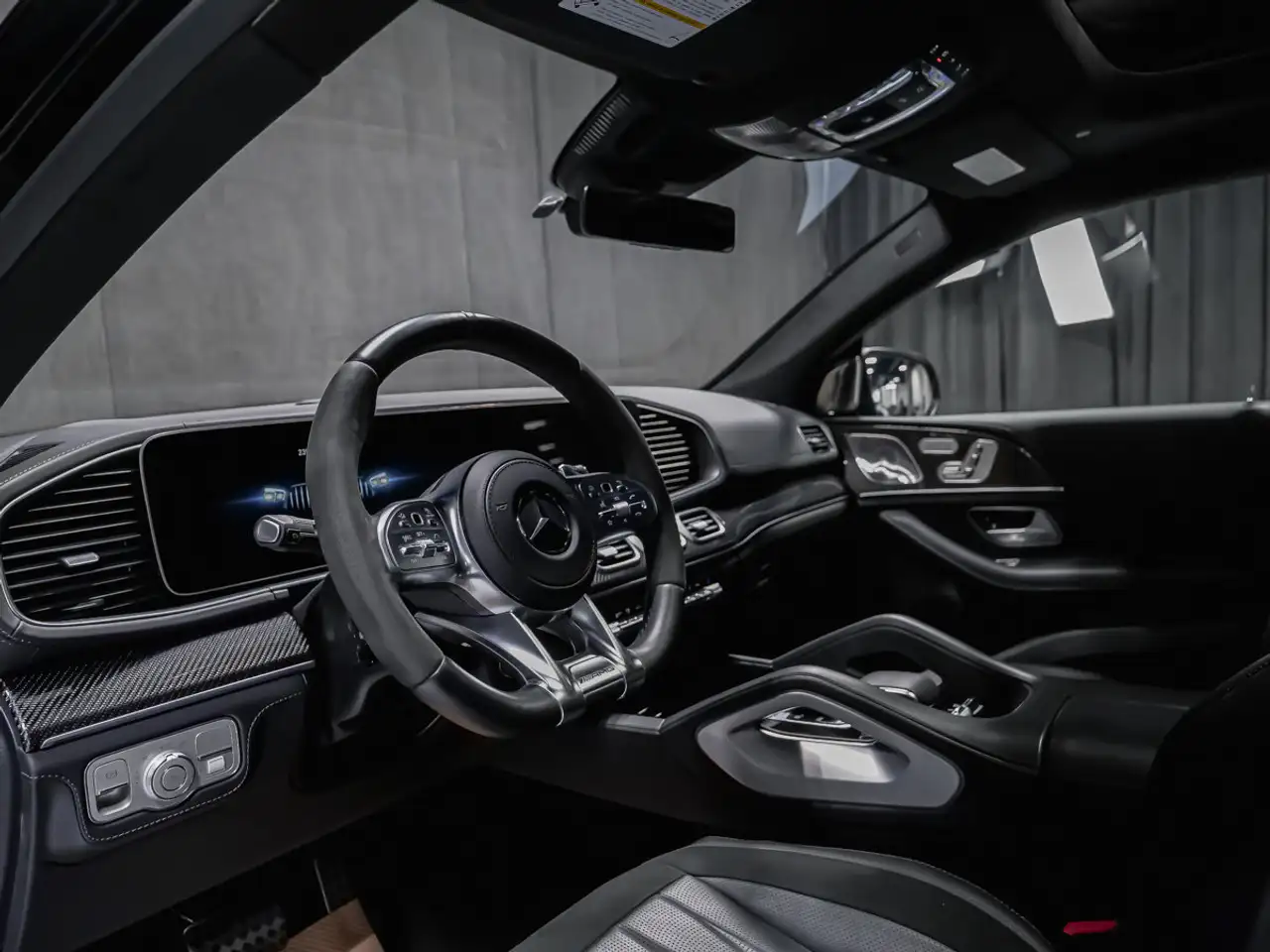 Mercedes-Benz GLE снимка Mercedes-Benz GLE