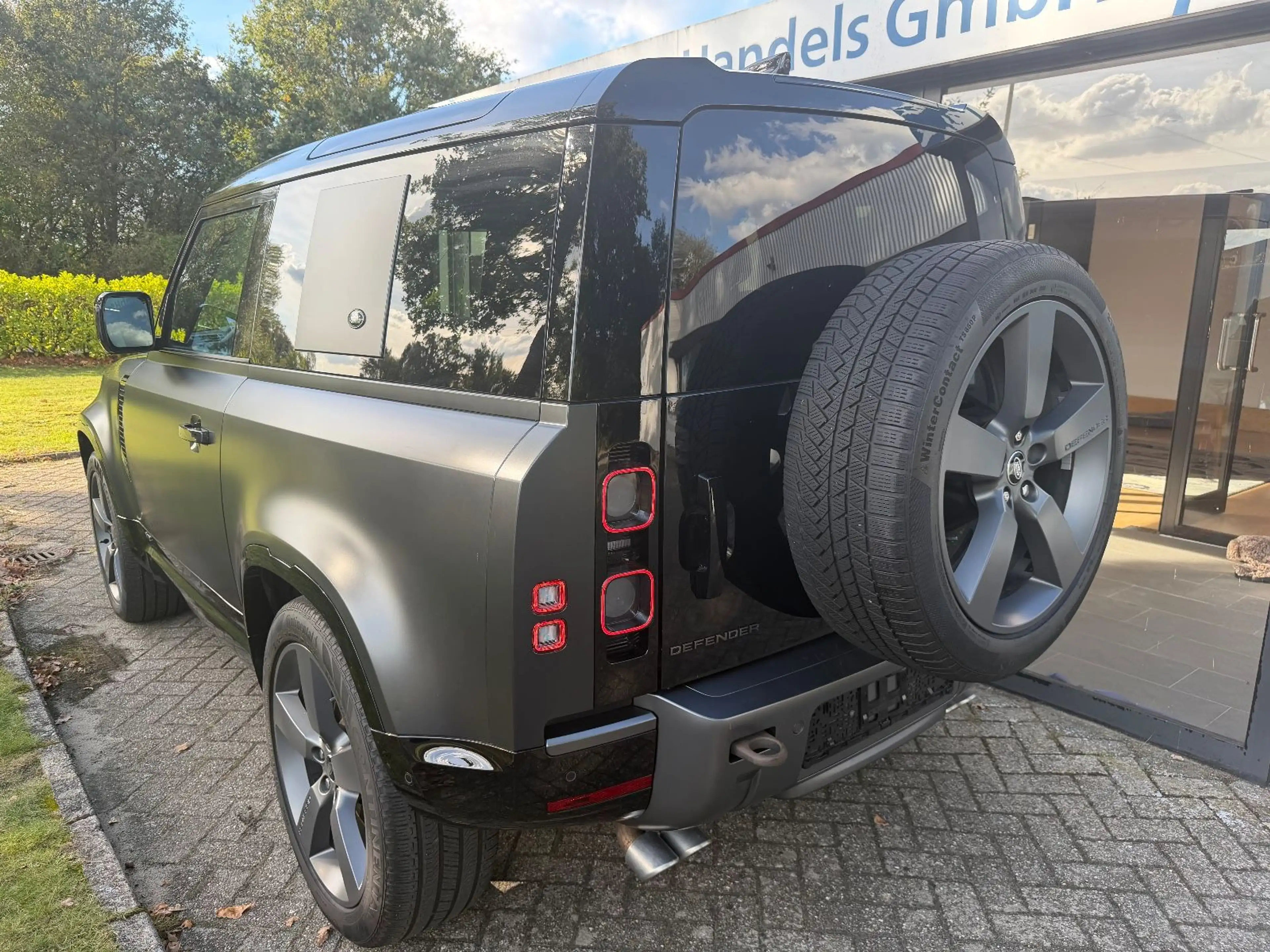 Land Rover Defender 90 Carpathian Edition V8 — photo 8