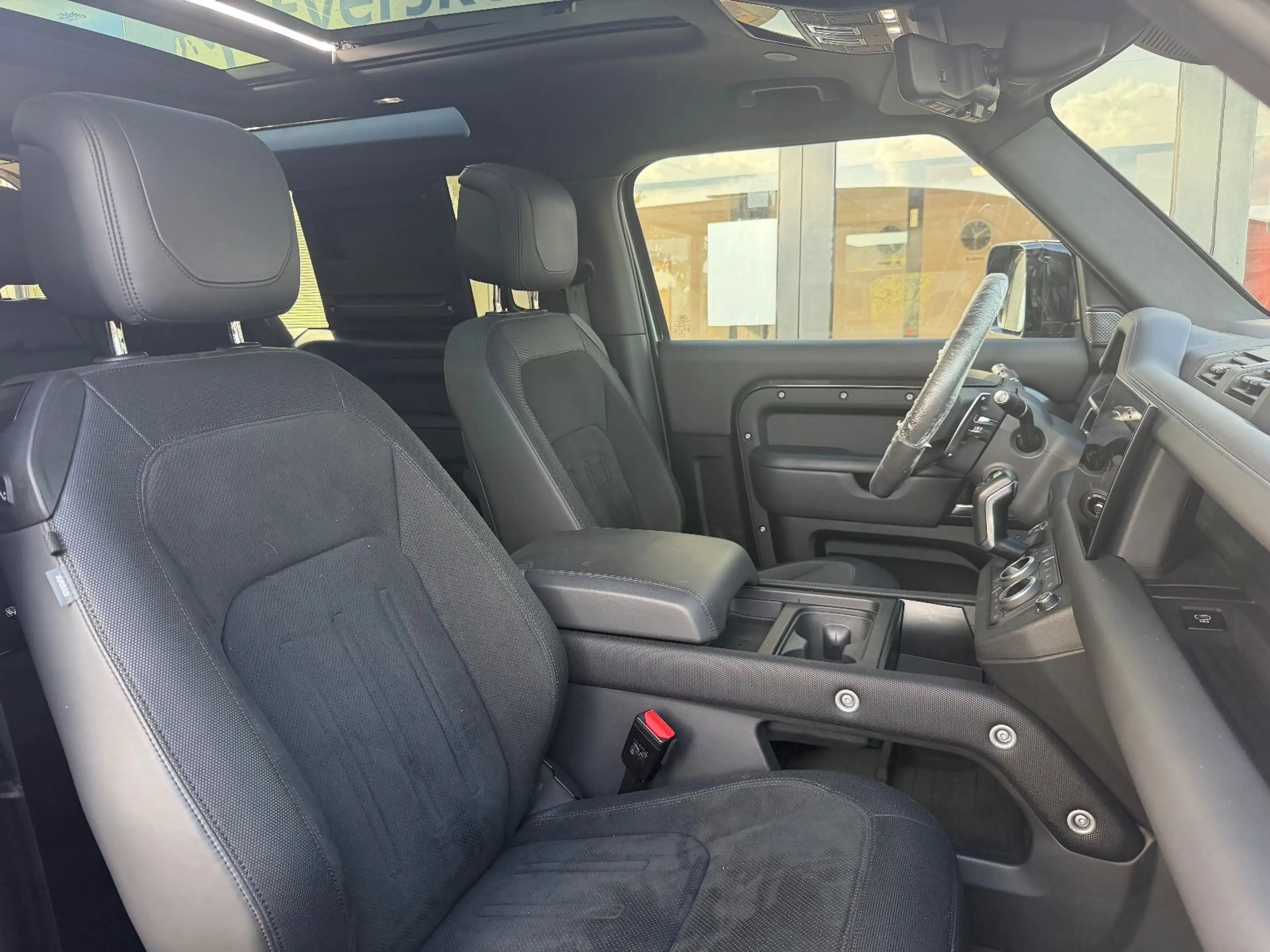 Land Rover Defender 90 Carpathian Edition V8 — photo 13