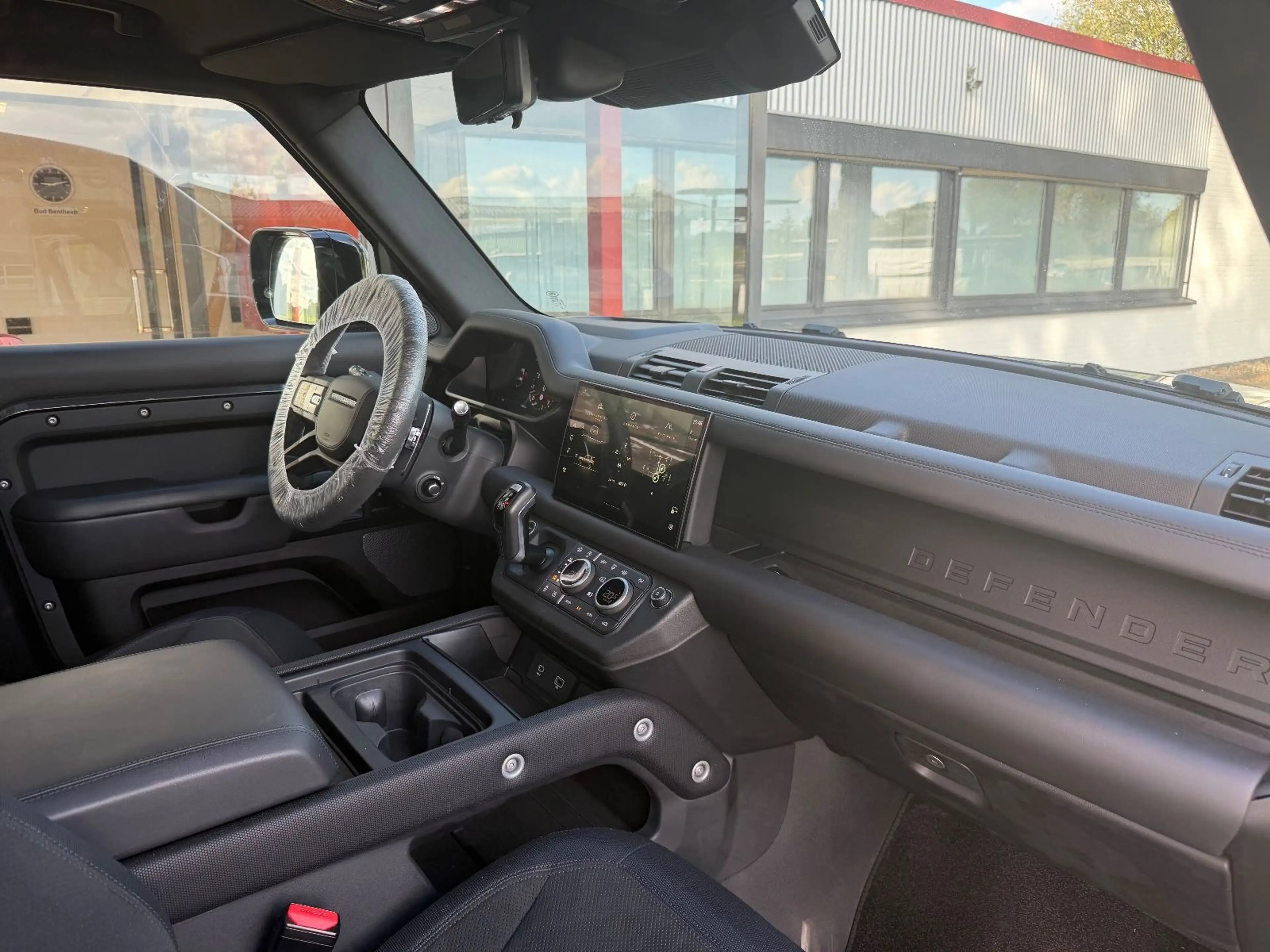 Land Rover Defender 90 Carpathian Edition V8 — photo 11