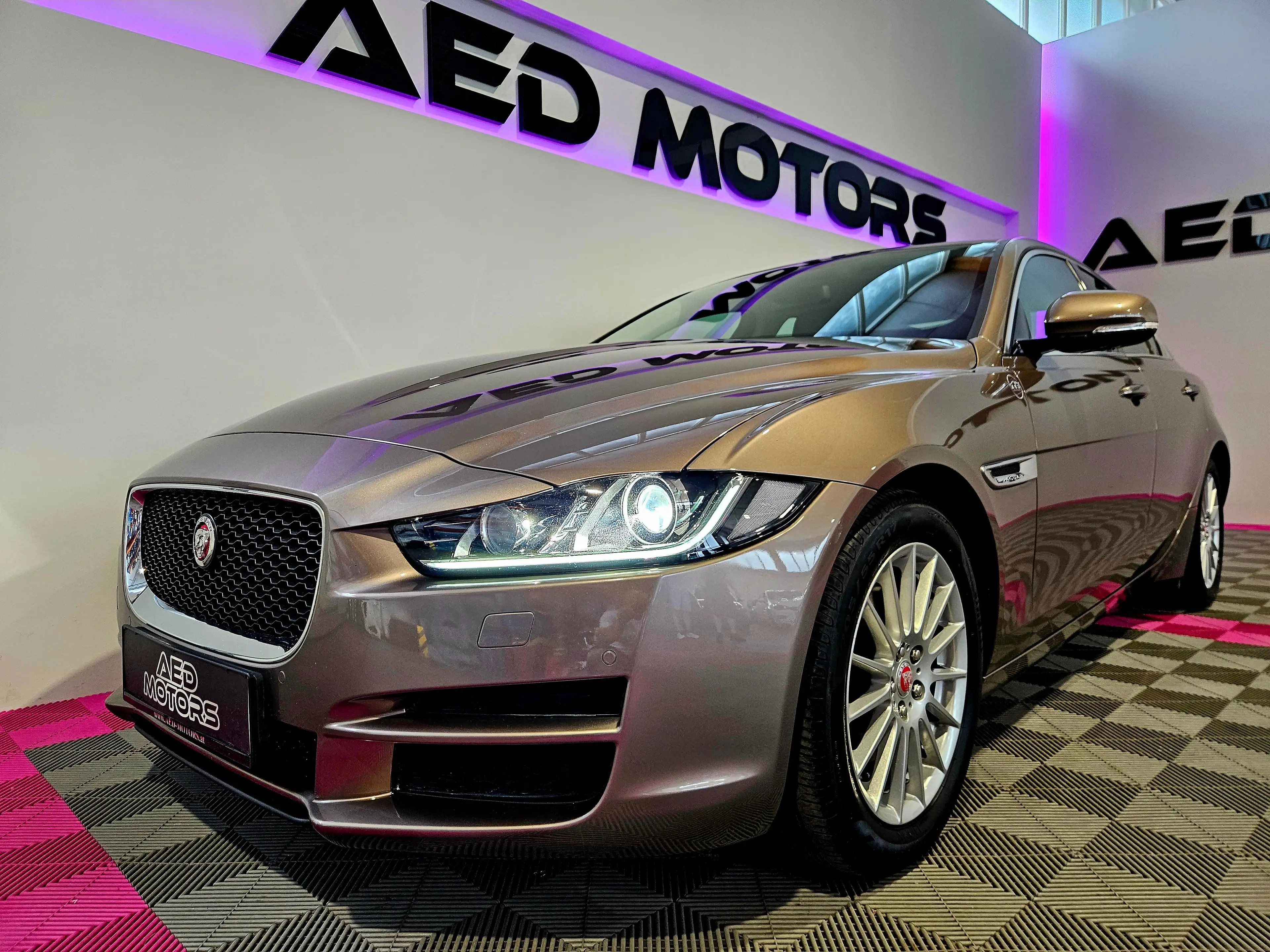 Jaguar XE Prestige 1.BESITZ