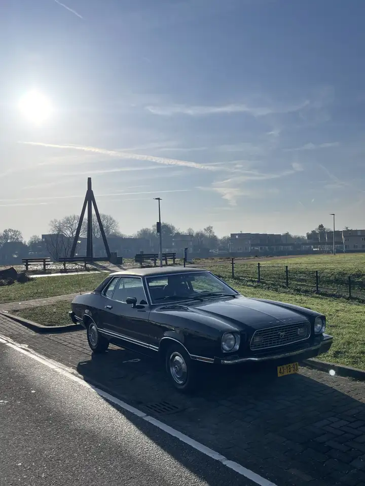 Ford Mustang 2.8 Fastback, foto 3