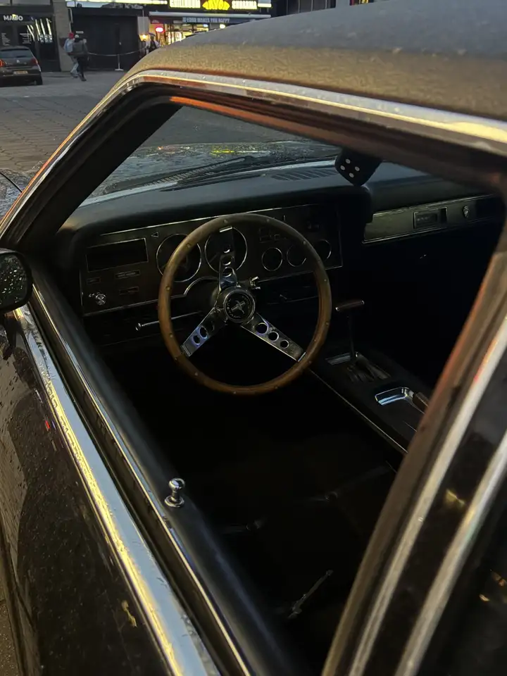 Ford Mustang 2.8 Fastback, foto 7