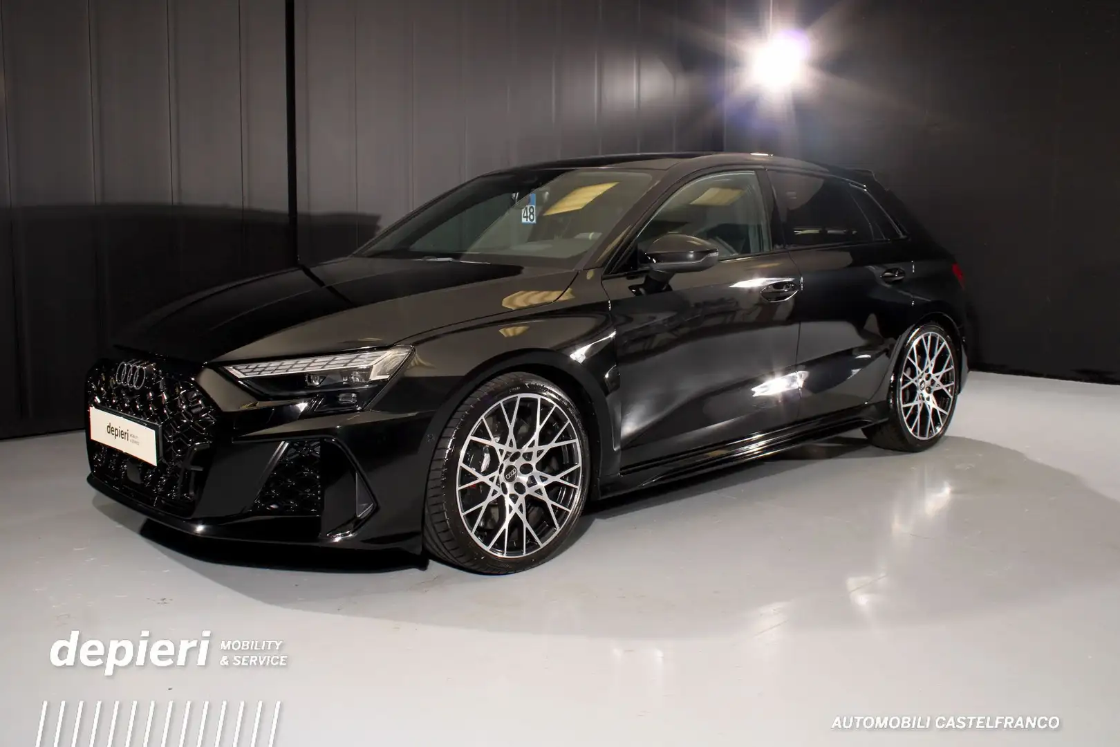 Audi RS3 RS3 Sportback TFSI Quattro S-Tronic Schwarz - 1