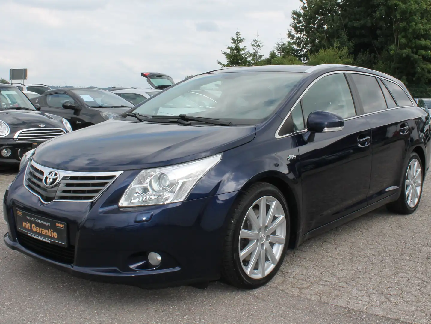 Toyota Avensis 2,2 D-CAT TEC-Edition VOLLAUSSTATTUNG Bleu - 1
