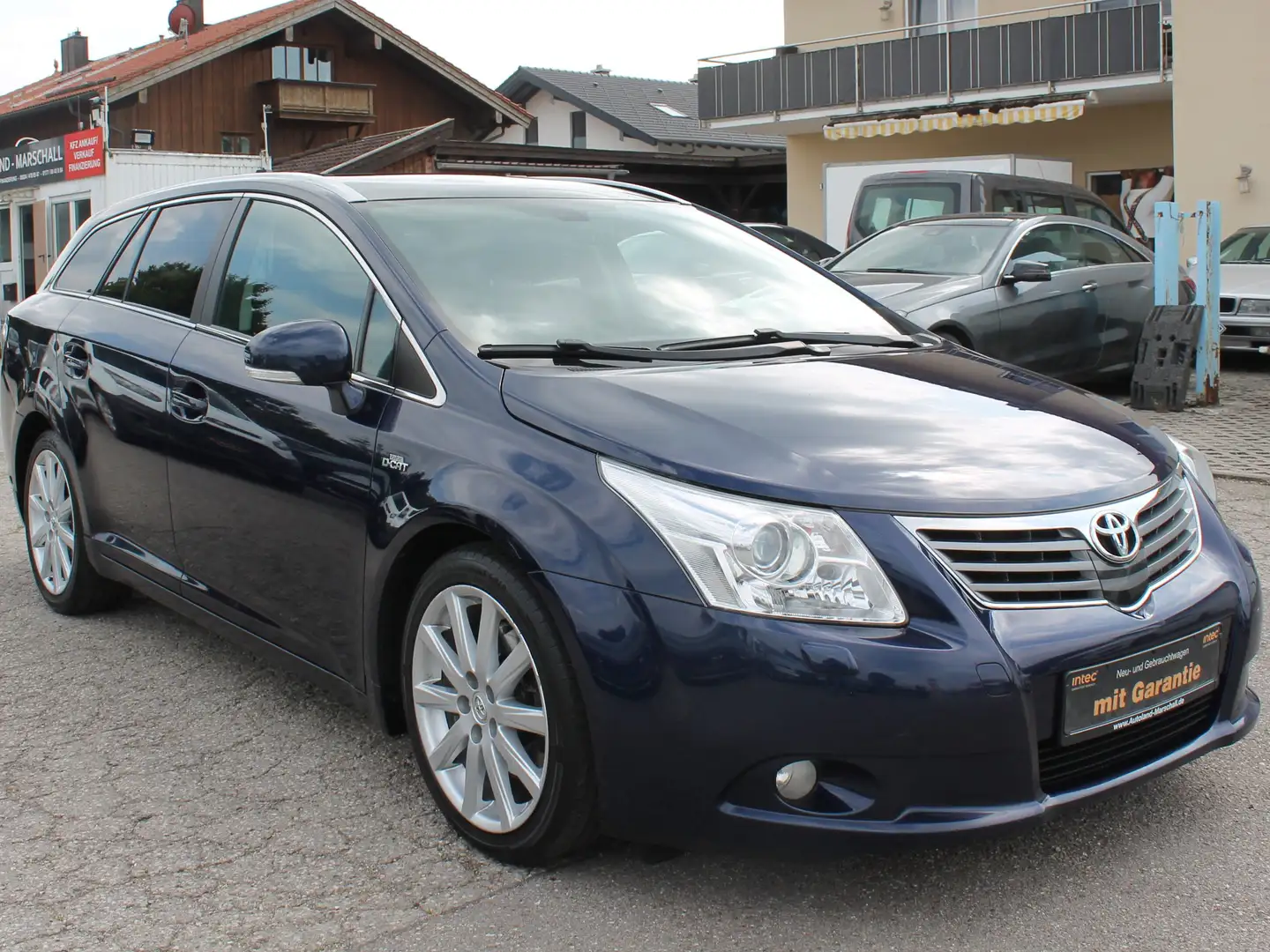 Toyota Avensis 2,2 D-CAT TEC-Edition VOLLAUSSTATTUNG Bleu - 2