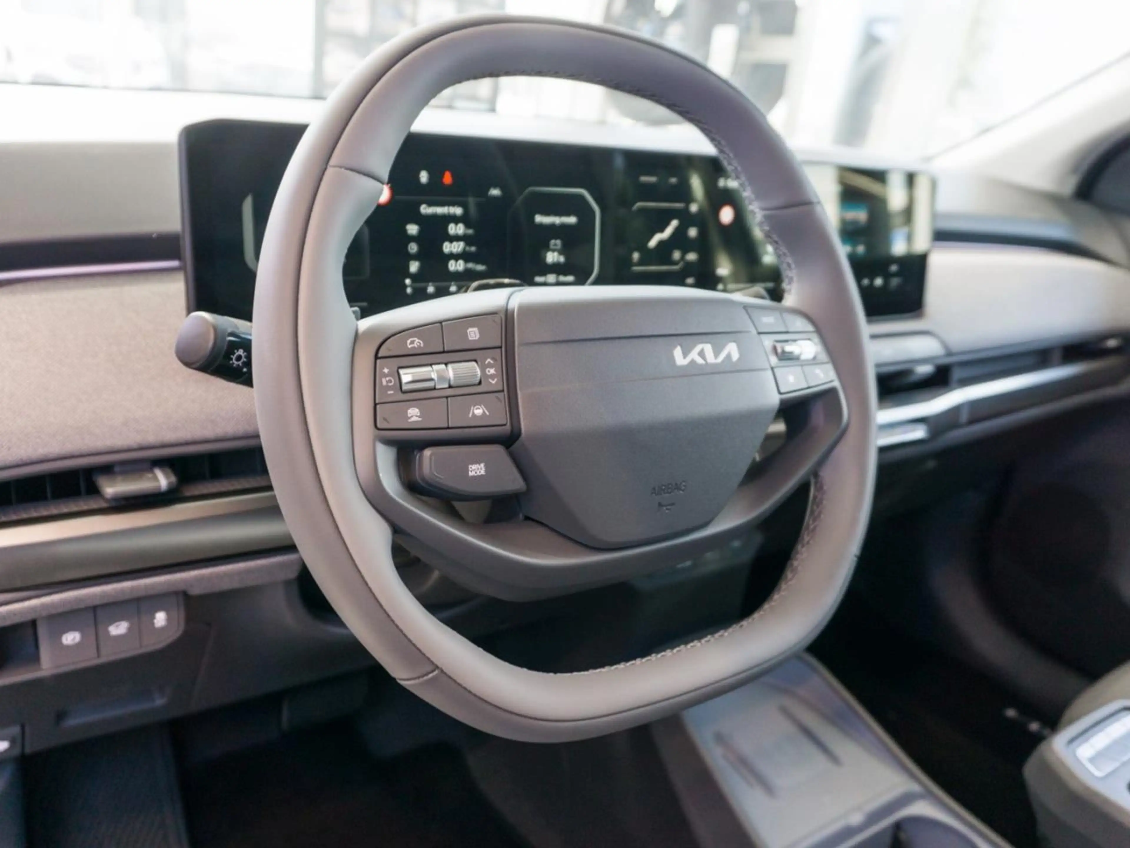 Kia EV3 81,4 kWh Earth Sound-P DriveWise 360° — photo 8