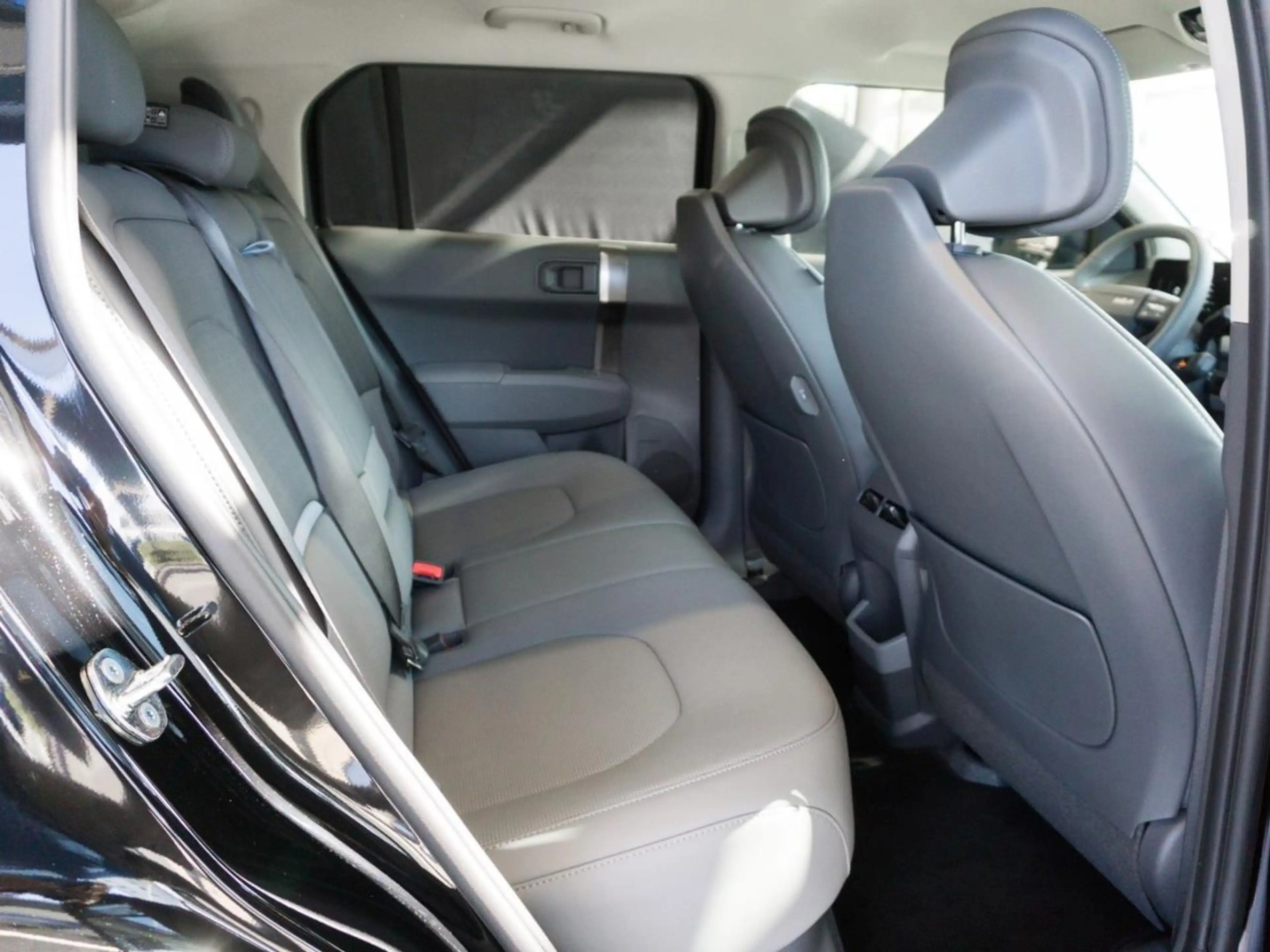 Kia EV3 81,4 kWh Earth Sound-P DriveWise 360° — photo 11