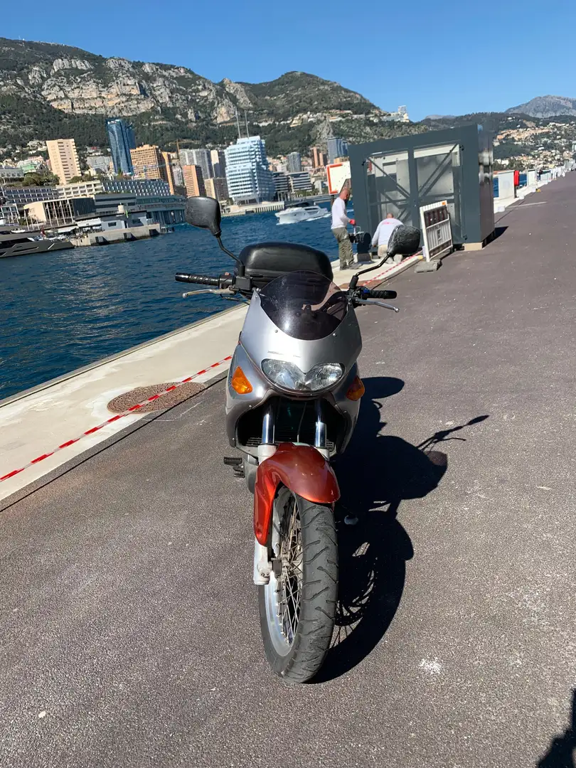 Aprilia Pegaso 650 ie Red - 2
