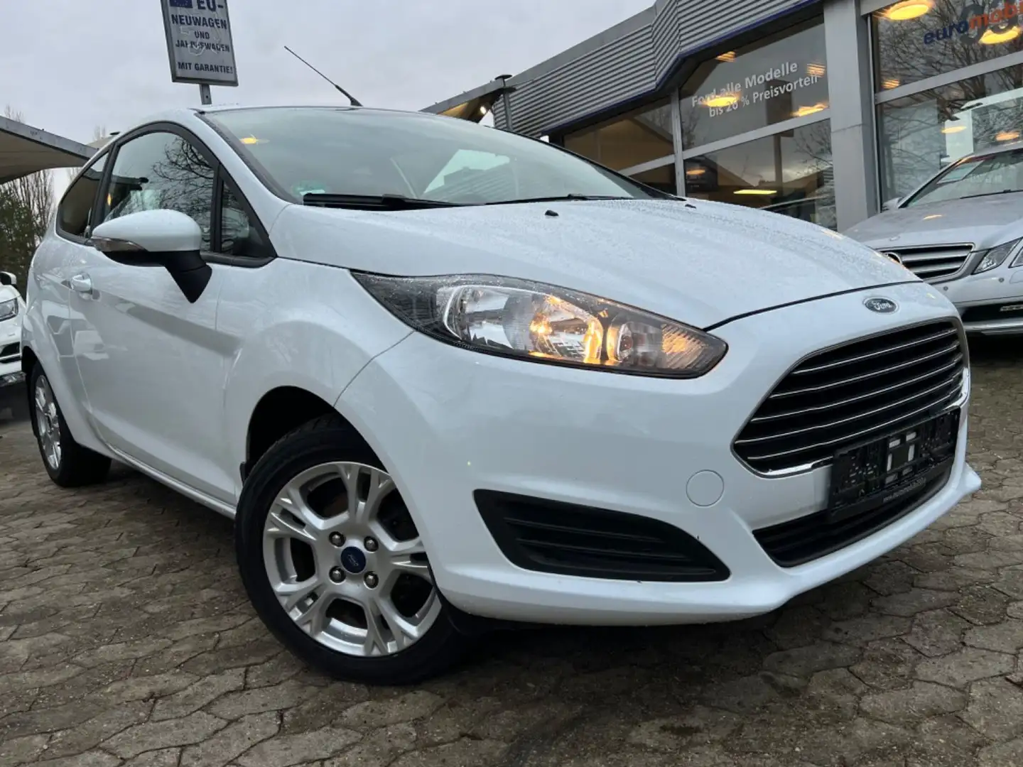Ford Fiesta Trend *Klimaanlage*91.000km*DEKRA-HU-NEU* Weiß - 1