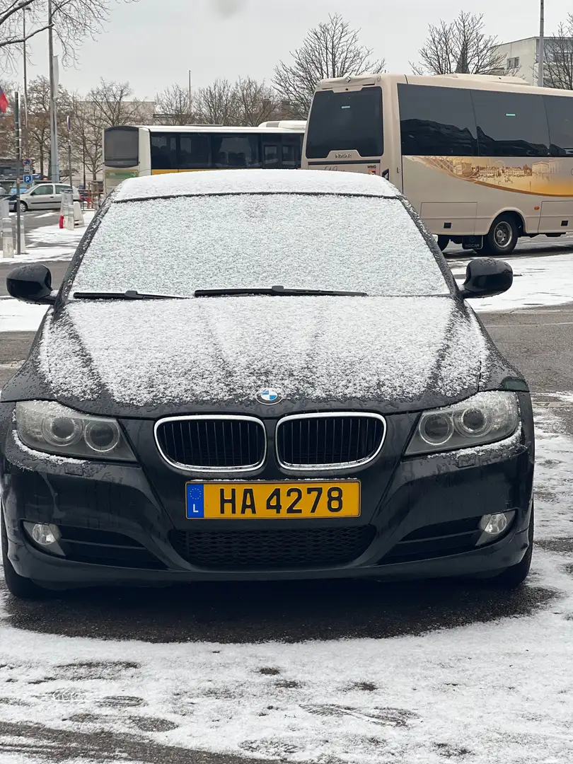 BMW 320 2.0 Noir - 2