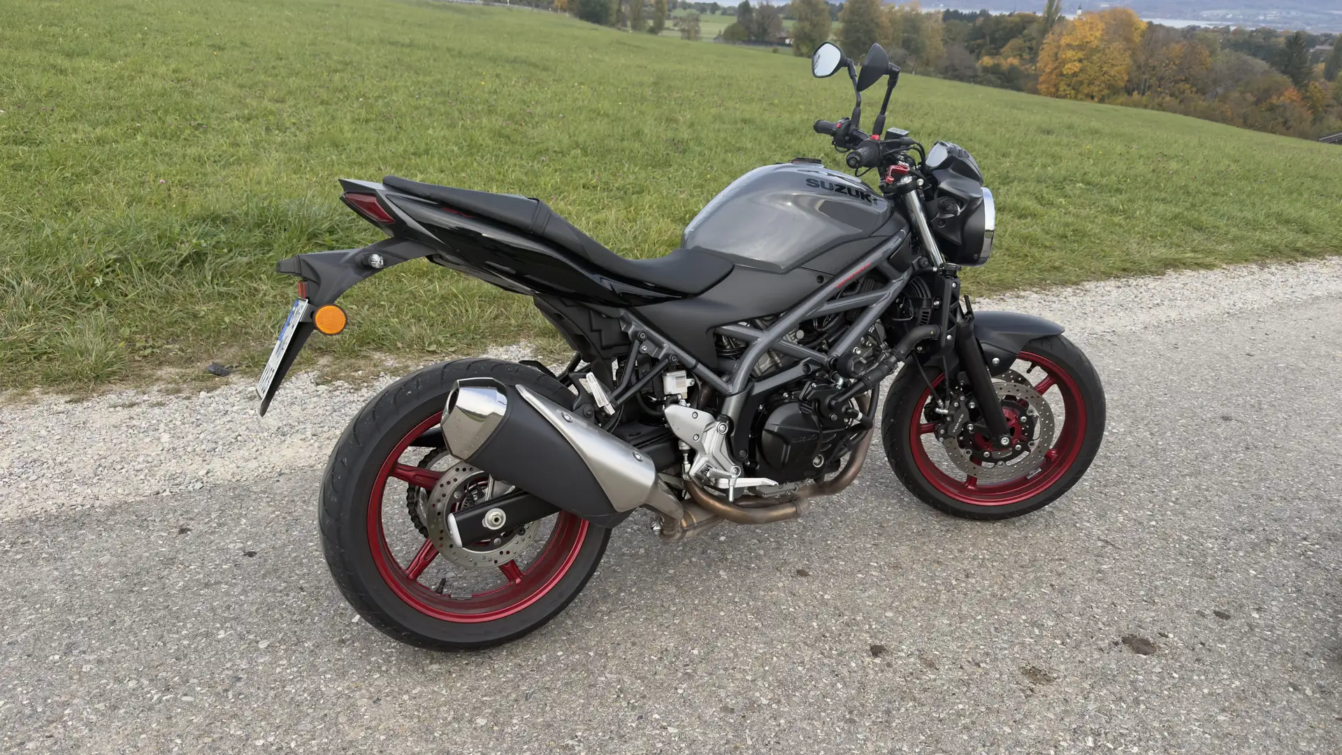 Suzuki SV 650 Gris - 1