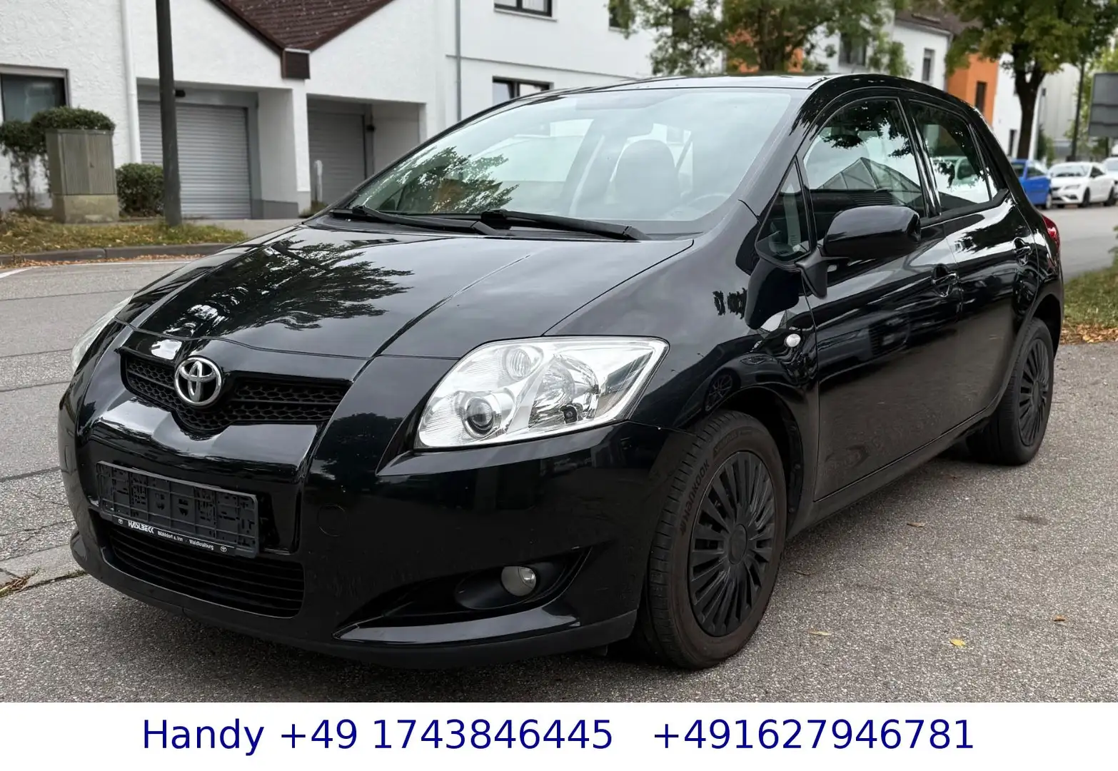 Toyota Auris 1.4i Sol Lim. /TÜV AU NEU Schwarz - 1