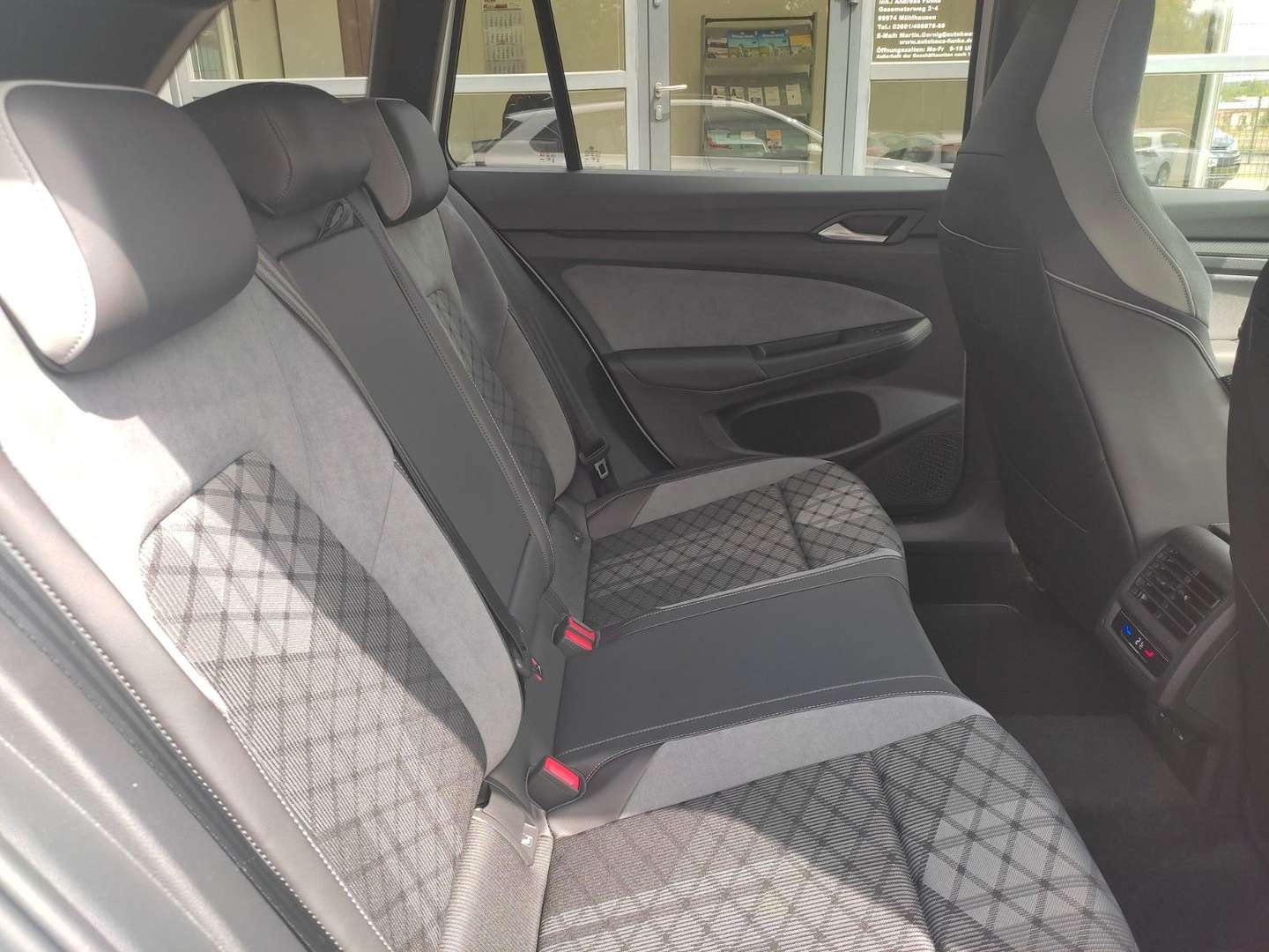 Volkswagen Golf TSI R-Line - 2023 - Joinsteer - #8