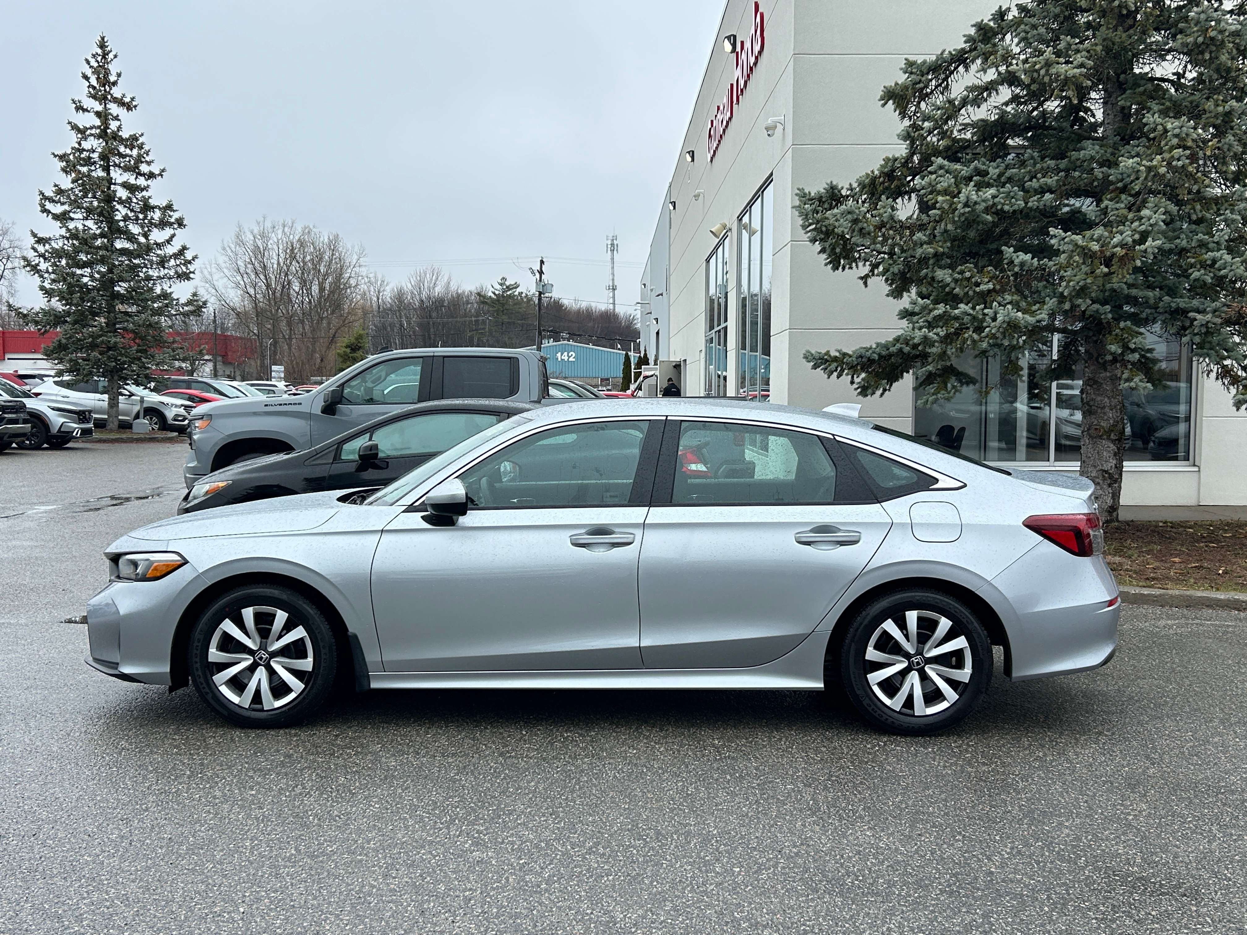 2025 Honda Civic LX — снимка 1