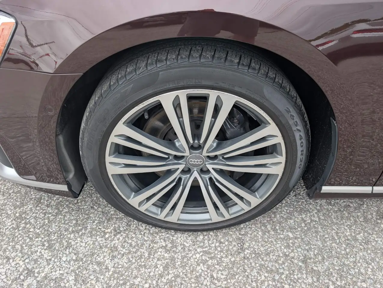 Audi A8 снимка Audi A8