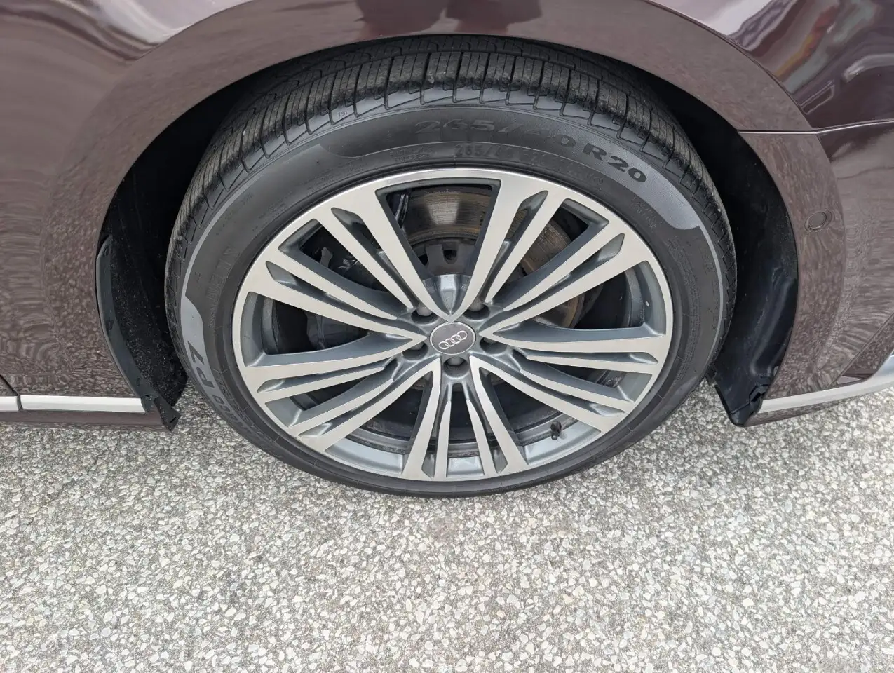 Audi A8 снимка Audi A8