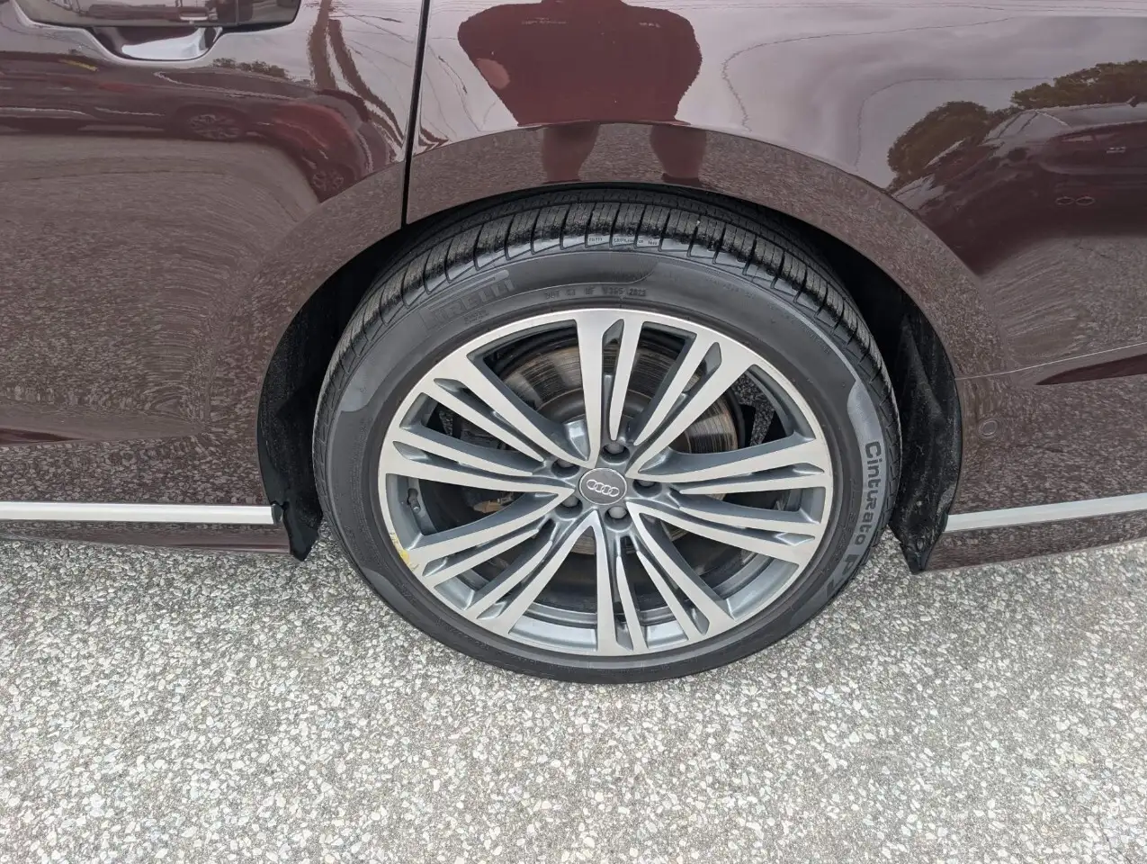 Audi A8 снимка Audi A8