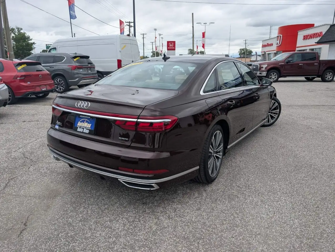 Audi A8 снимка Audi A8
