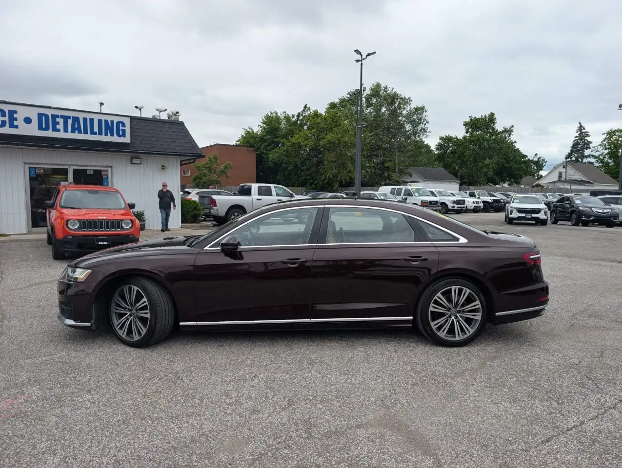 Audi A8 снимка Audi A8