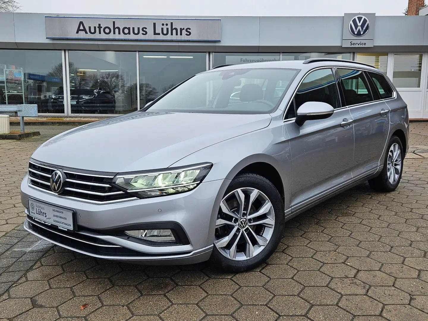 Volkswagen Passat Variant Passat Var. Business 2.0 TSI DSG LED Kamera AppC Silber - 1