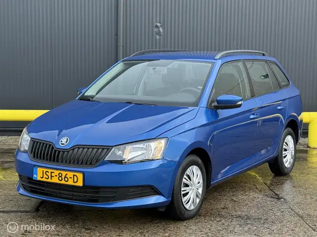 2016 Skoda Fabia in Blue for sale