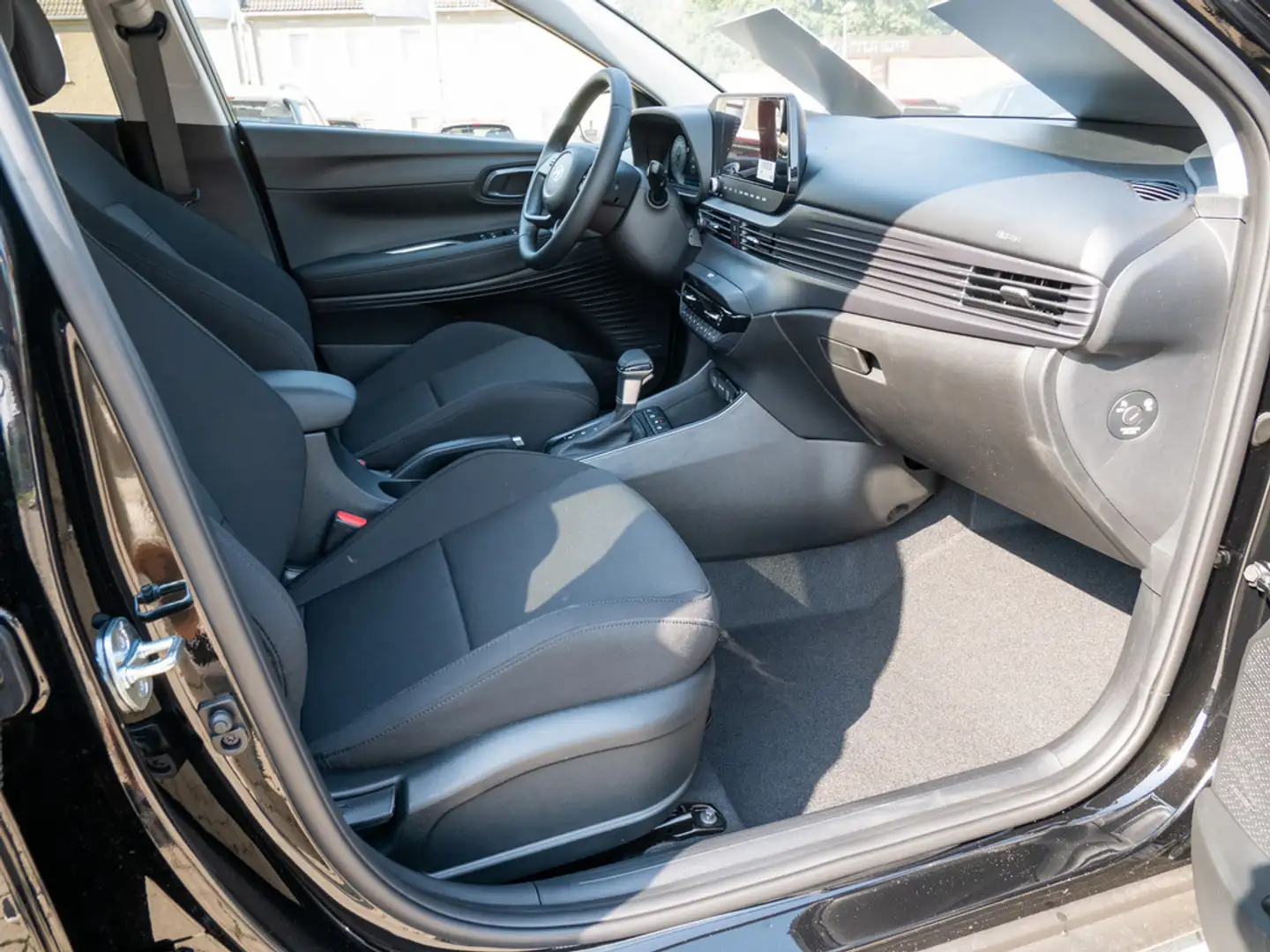 Hyundai BAYON 1.0 T-GDi Mild-Hybrid Prime NAVI LED Schwarz - 2