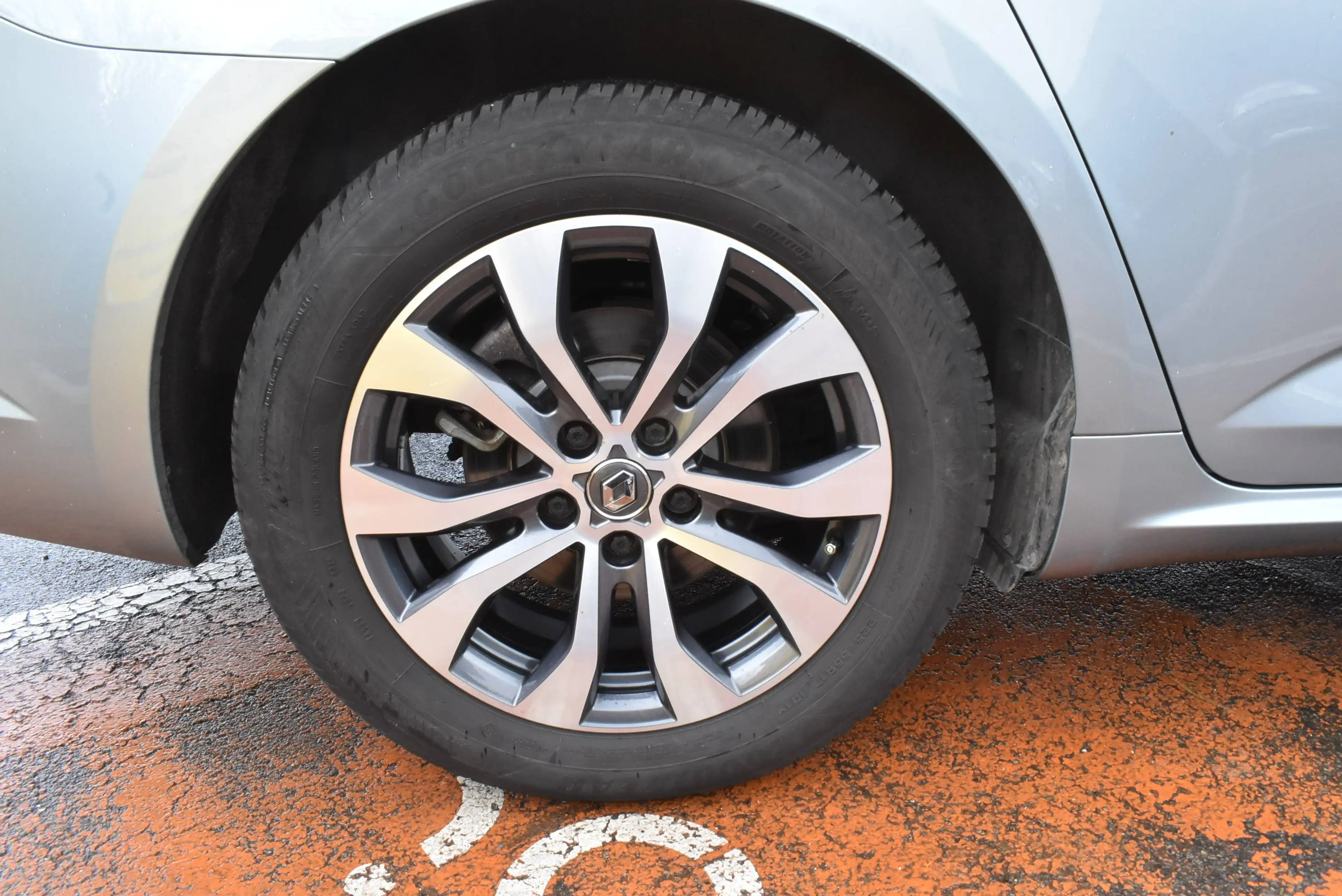 Renault Talisman 1.7 Blue dCi Corporate Ed ***12M GARANTIE*** — photo 5