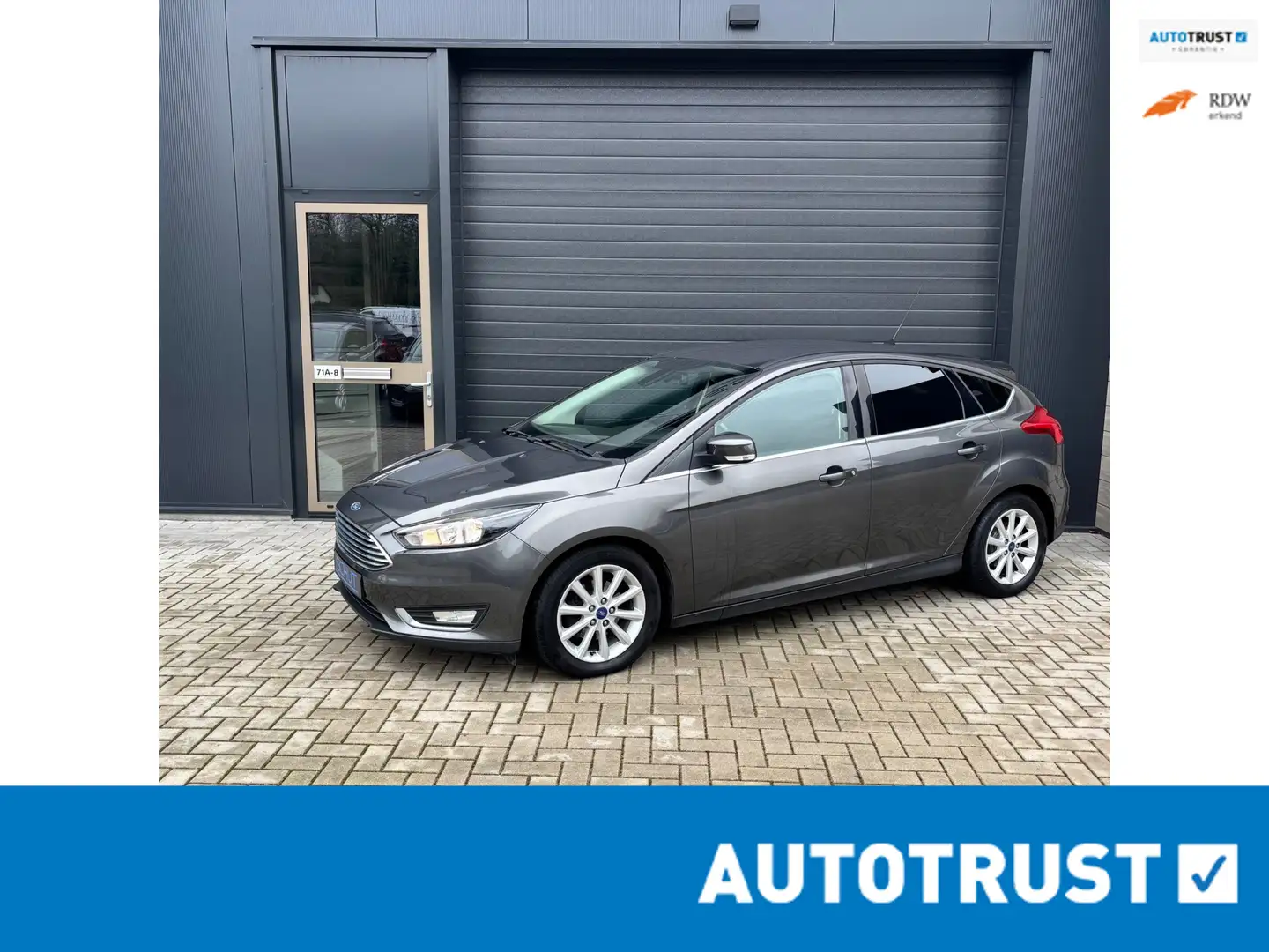 Ford Focus 125pk Titanium CLIMA | NAVI |CRUISE CONTROL | STOE Grau - 1