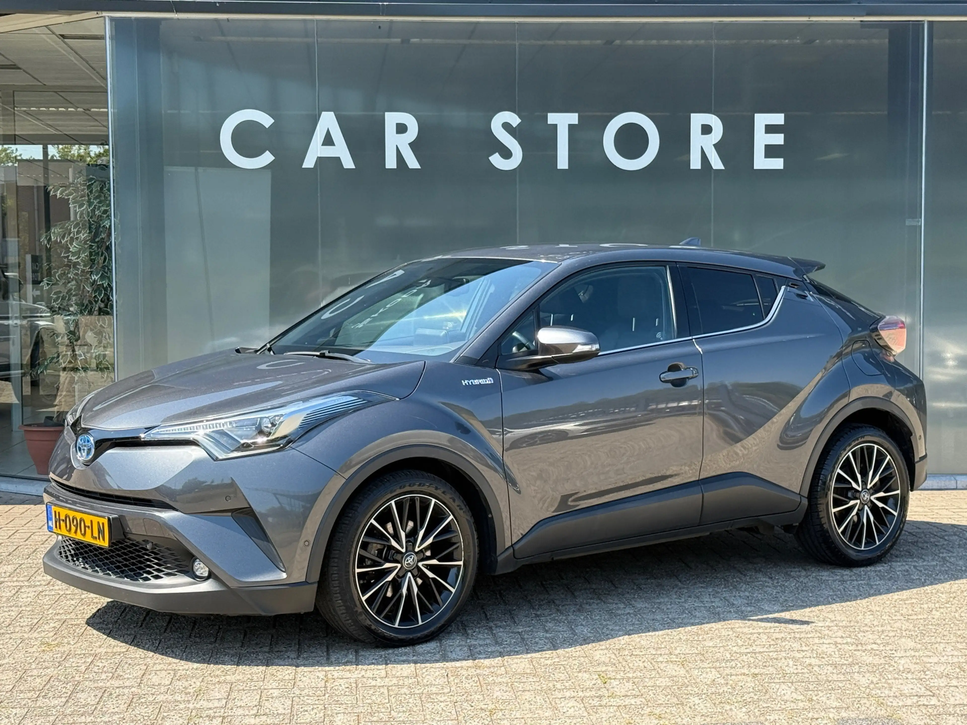 Toyota C-HR 1.8 Hybrid Executive Navi|Stoelver|Camera|Dealer O