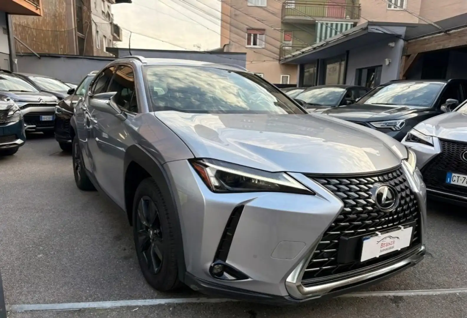 Lexus UX 300h UX 300h Urban Silber - 1