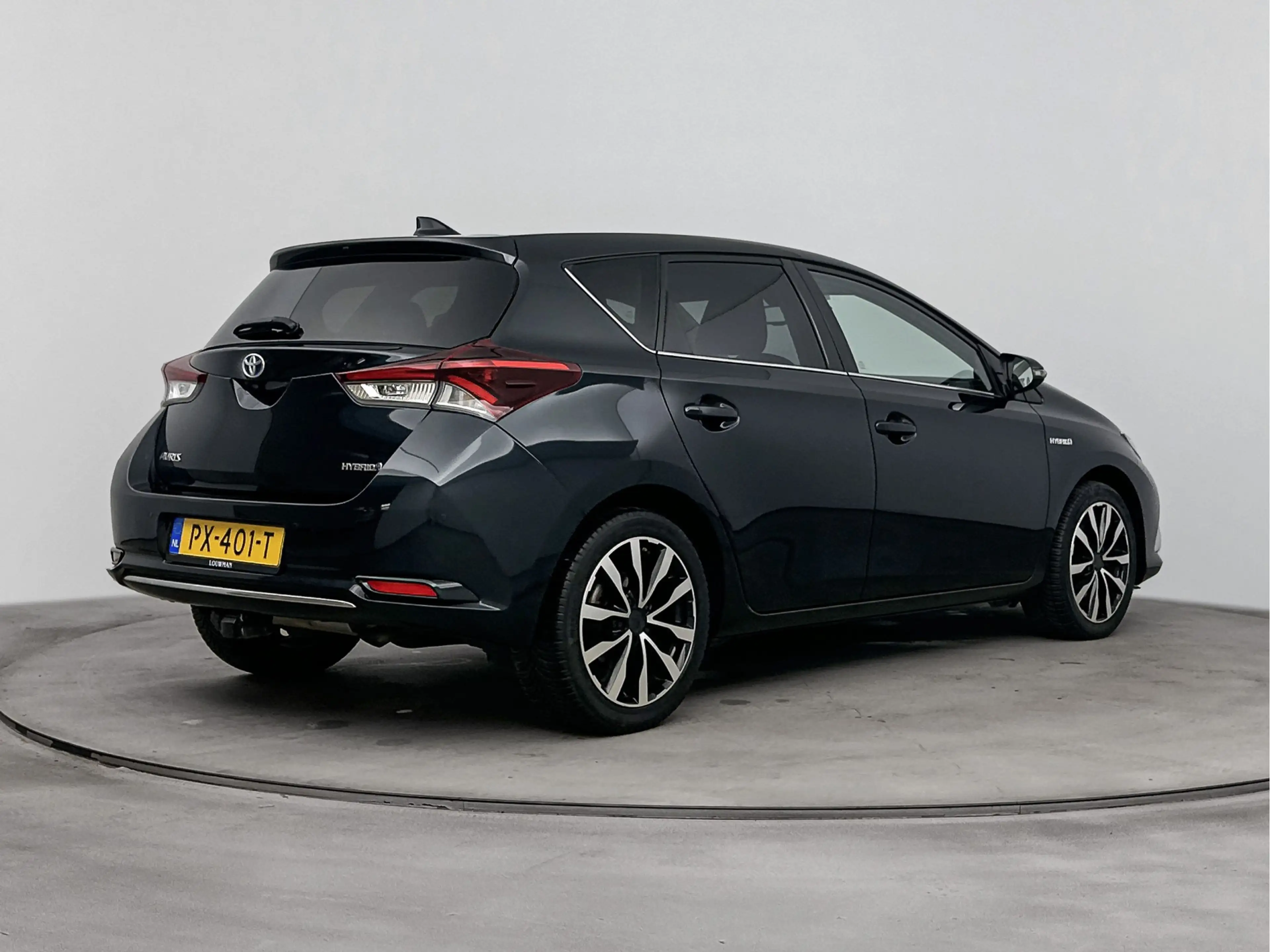 Toyota Auris 1.8 Hybrid Executive | Trekhaak | Navigatie | Park — photo 2