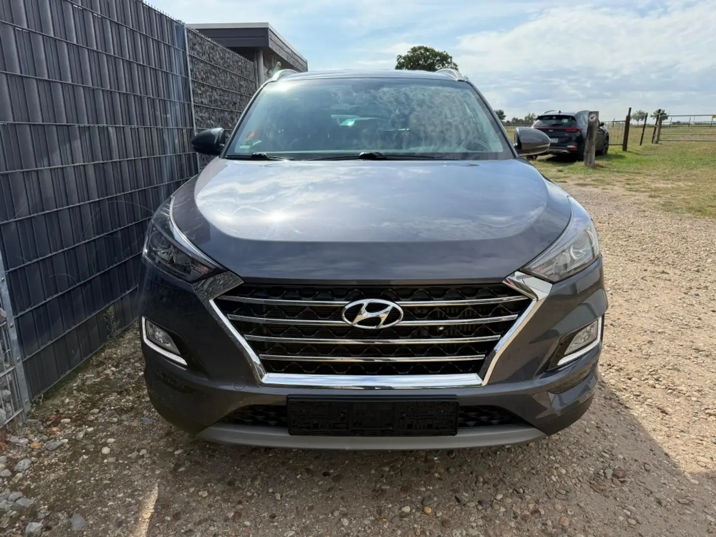 Hyundai TUCSON 1.6 T-GDI Navi SHZ AHK 18" Allwetter Gris - 2