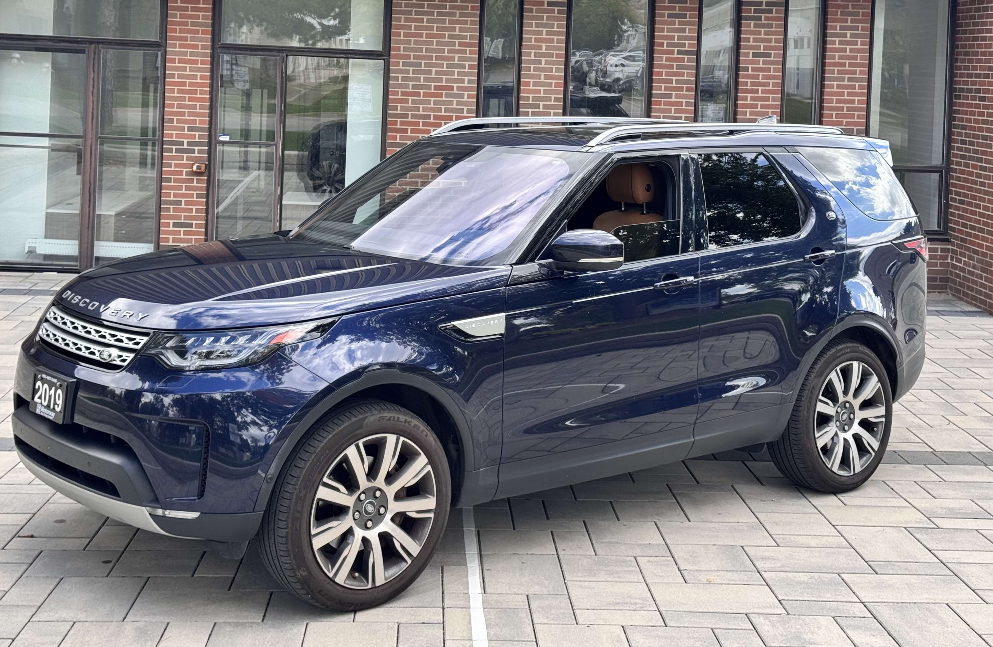 2019 Land Rover Discovery HSE 4WD/ 7 Passengers/ Full servcie history thumb 7