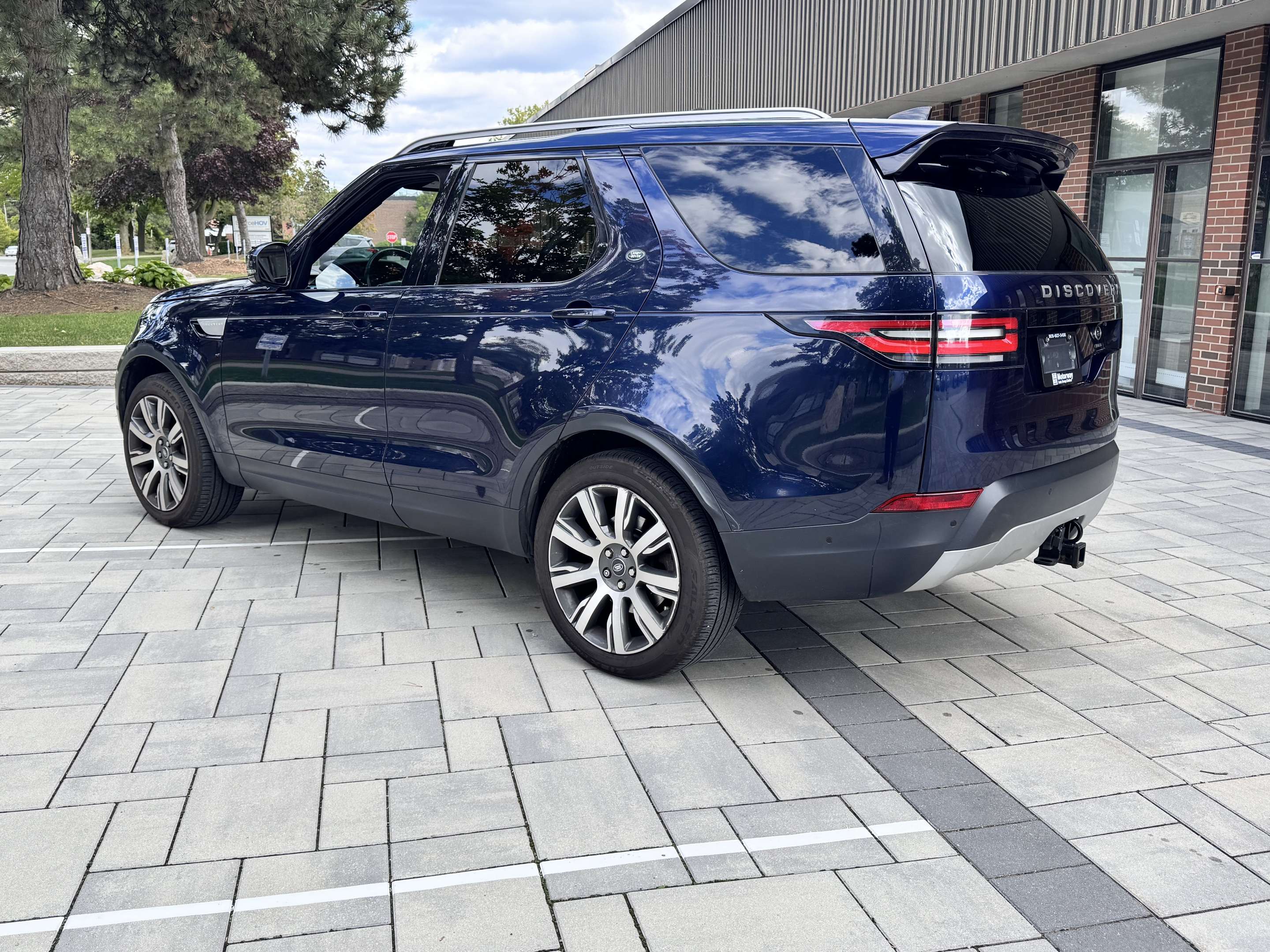 2019 Land Rover Discovery HSE 4WD/ 7 Passengers/ Full servcie history thumb 14