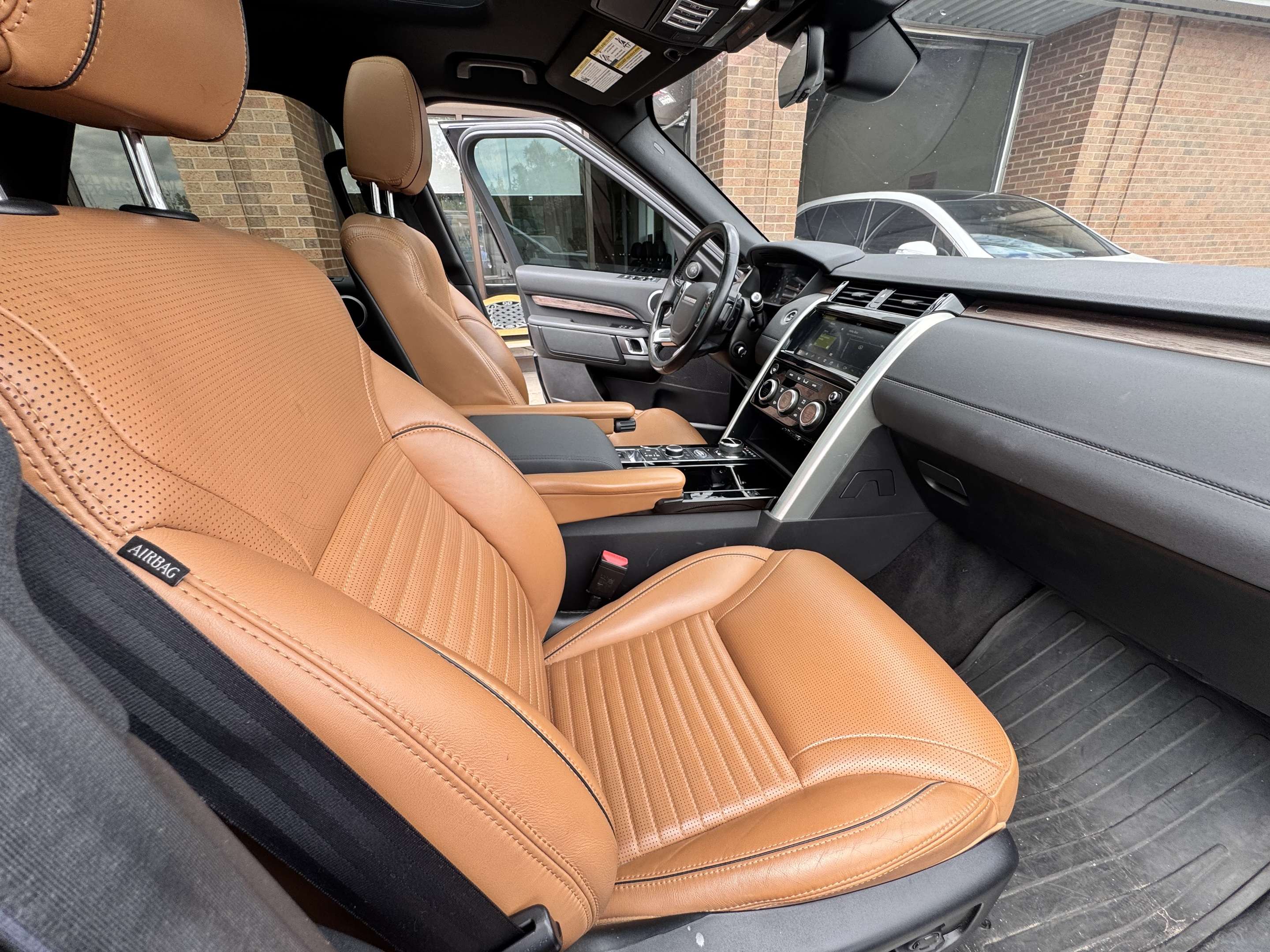 2019 Land Rover Discovery HSE 4WD/ 7 Passengers/ Full servcie history thumb 20